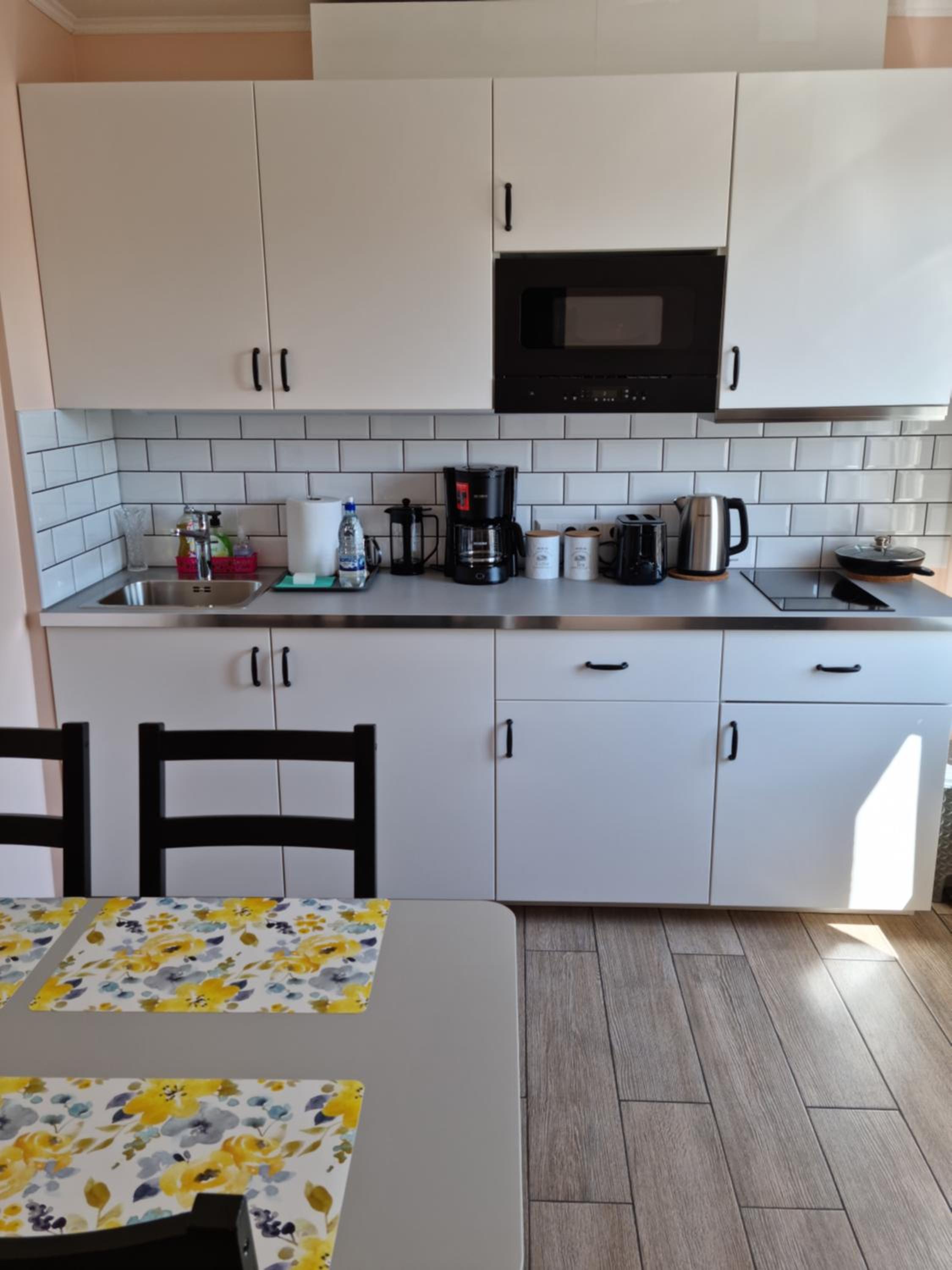 One-Bedroom Apartment - Photo 14