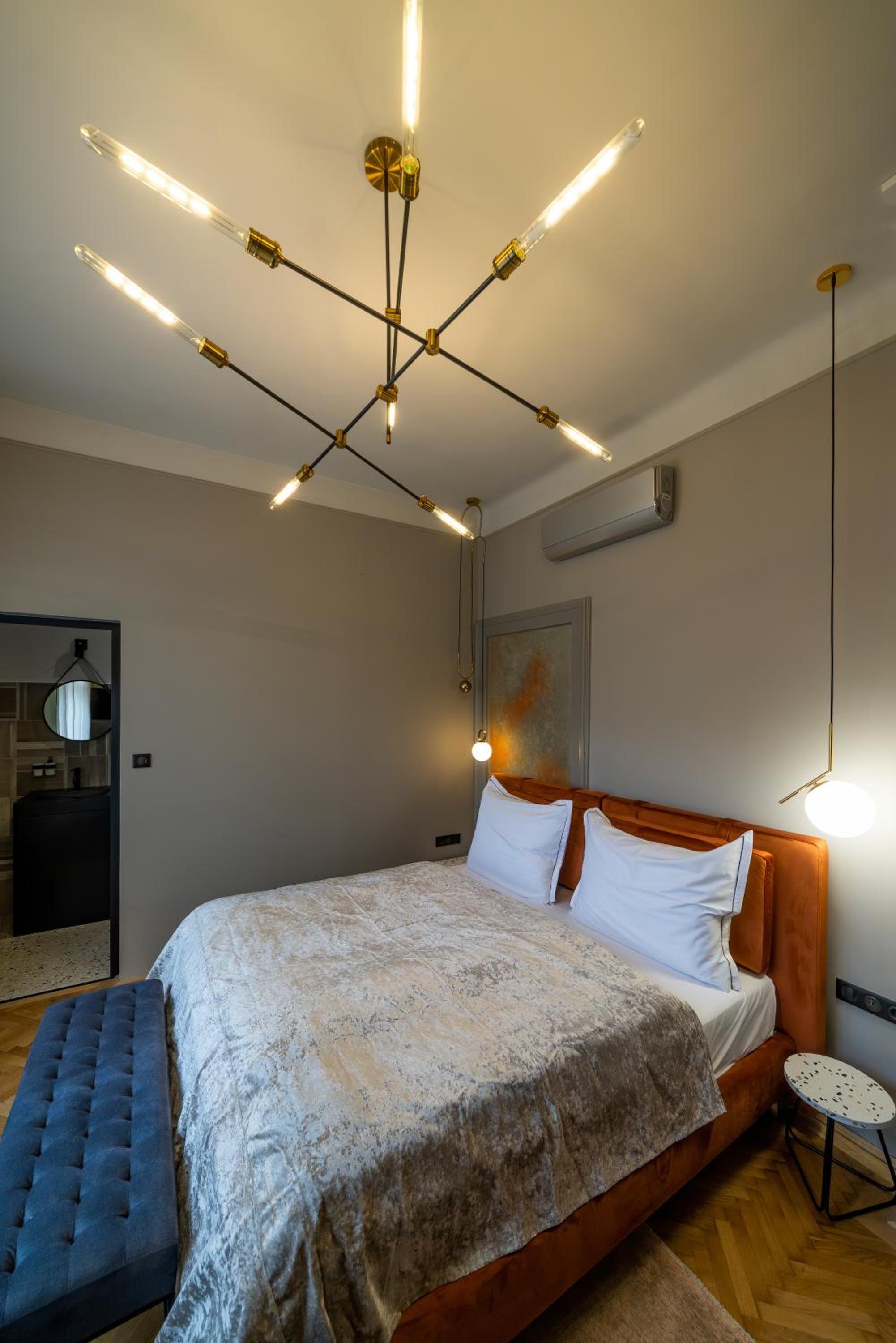 Standard King Room - Photo 4