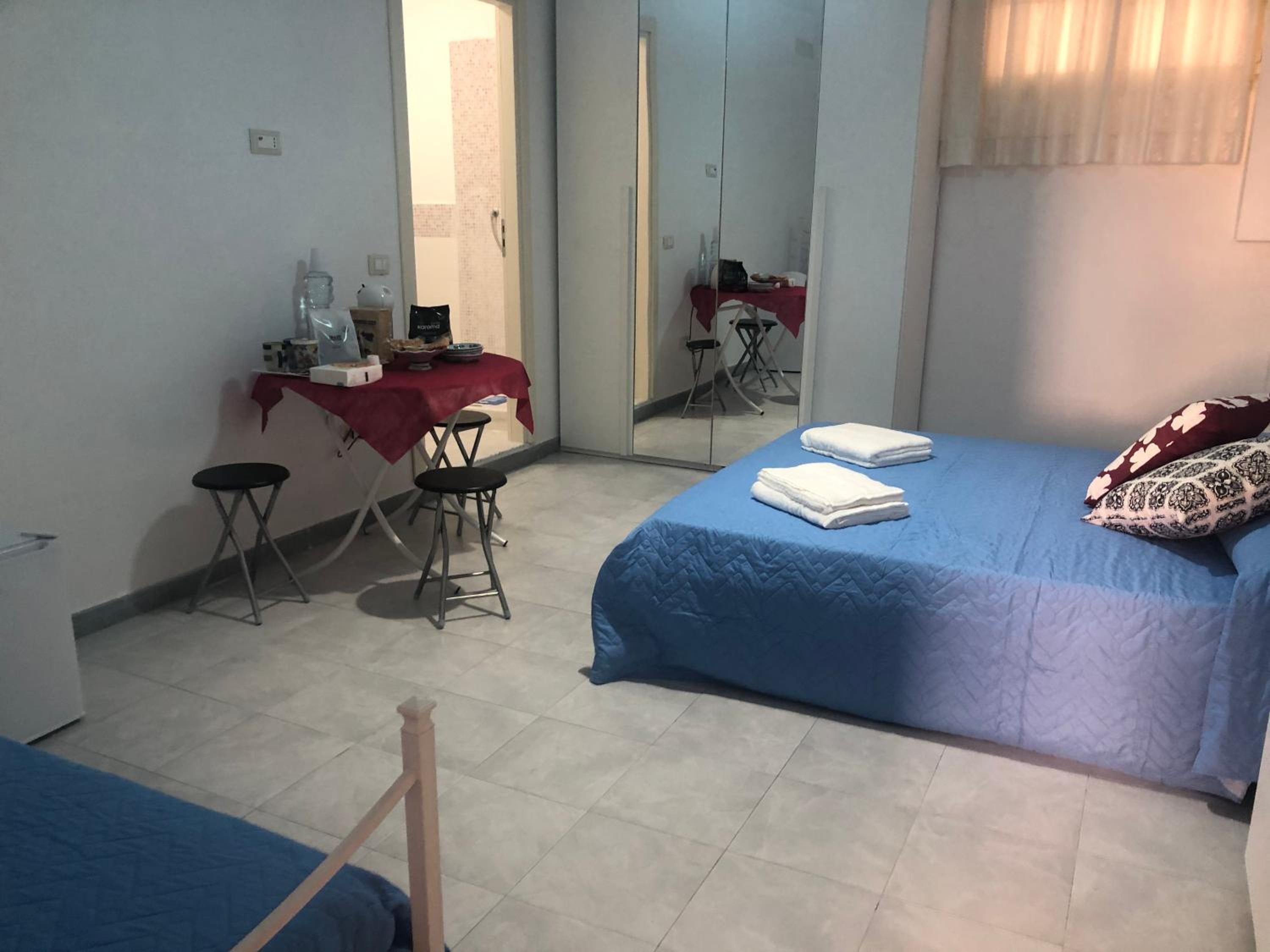 Double Room with Extra Bed - Photo 12