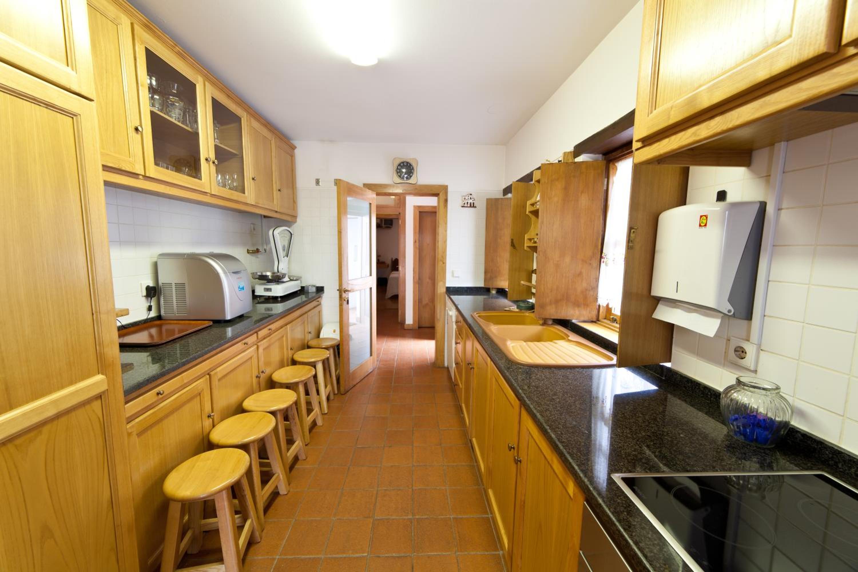 Three-Bedroom House - Photo 3