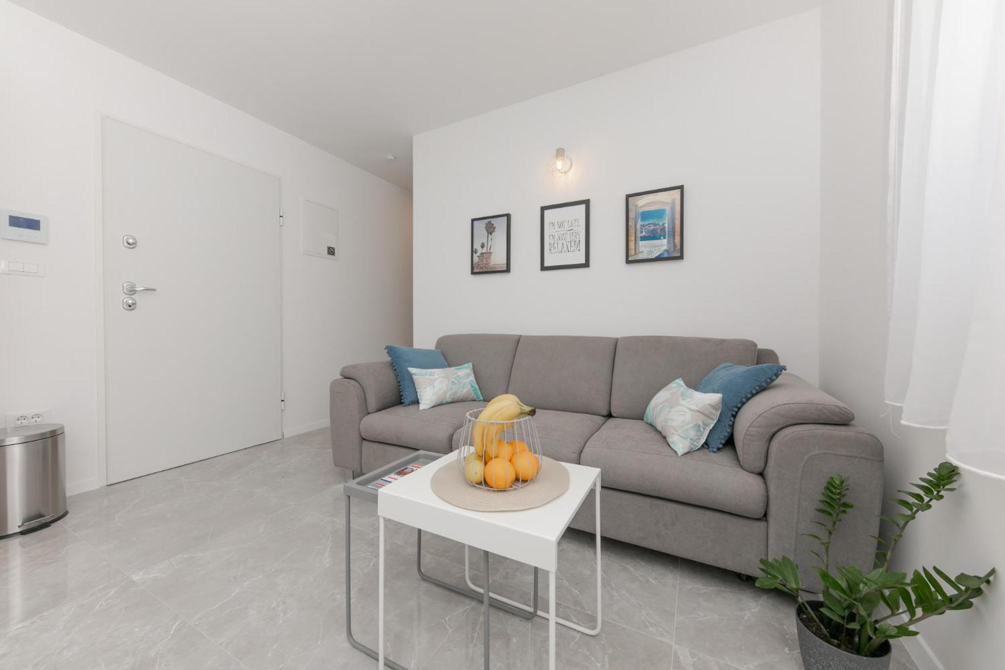 Apartment - Photo 2