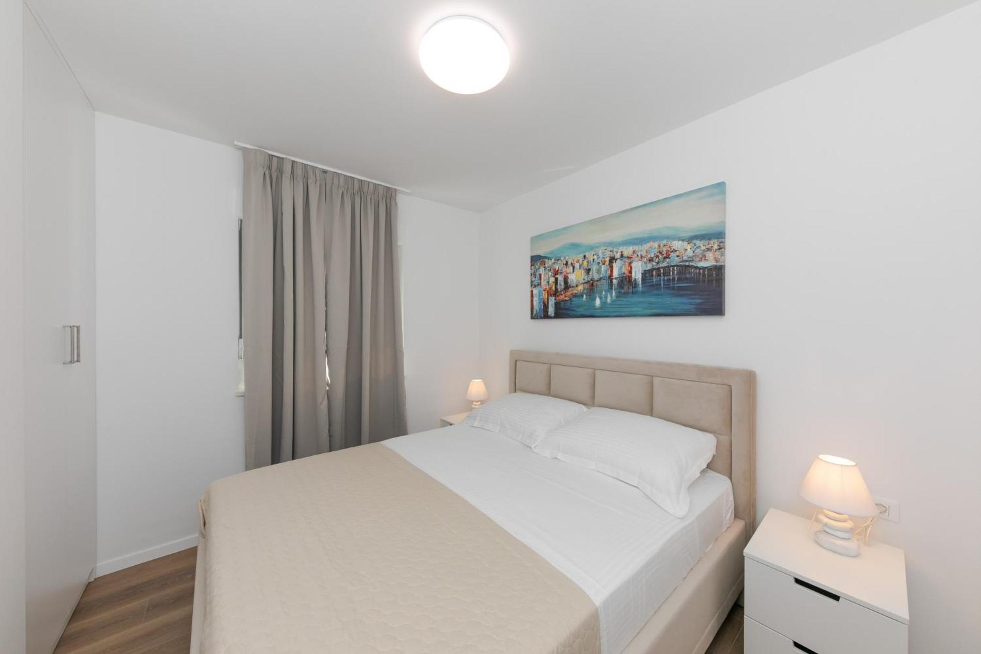 Apartment - Photo 8