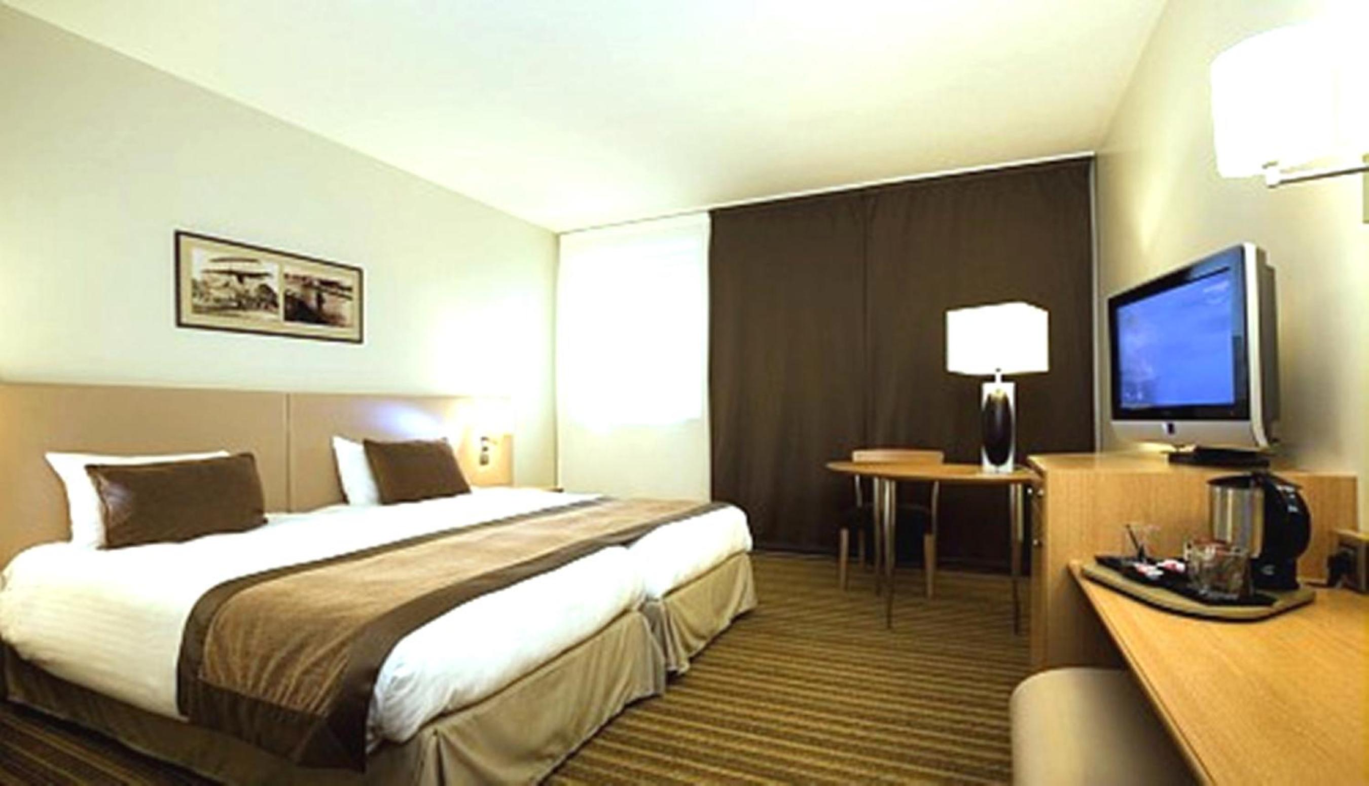 Standard Twin Room - Photo 2