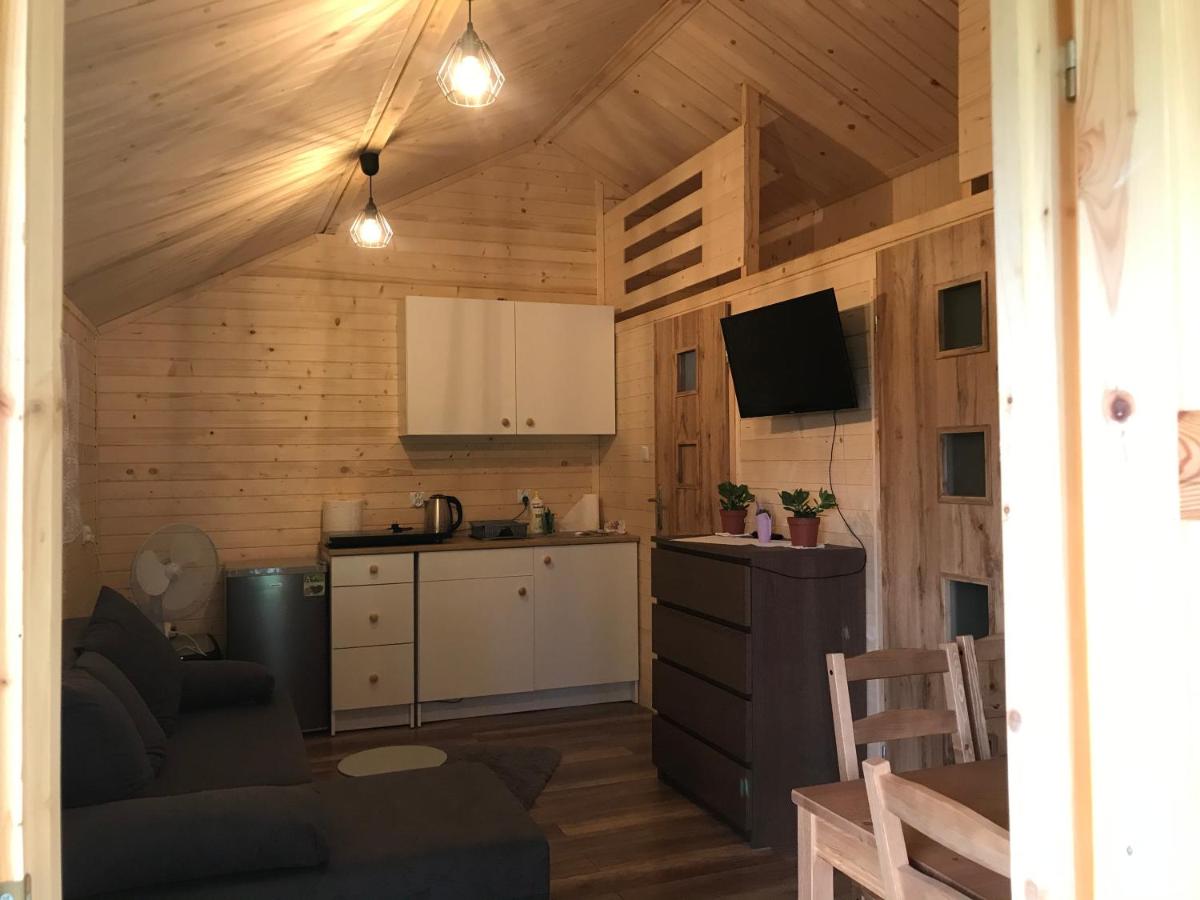 One-Bedroom House - Photo 6