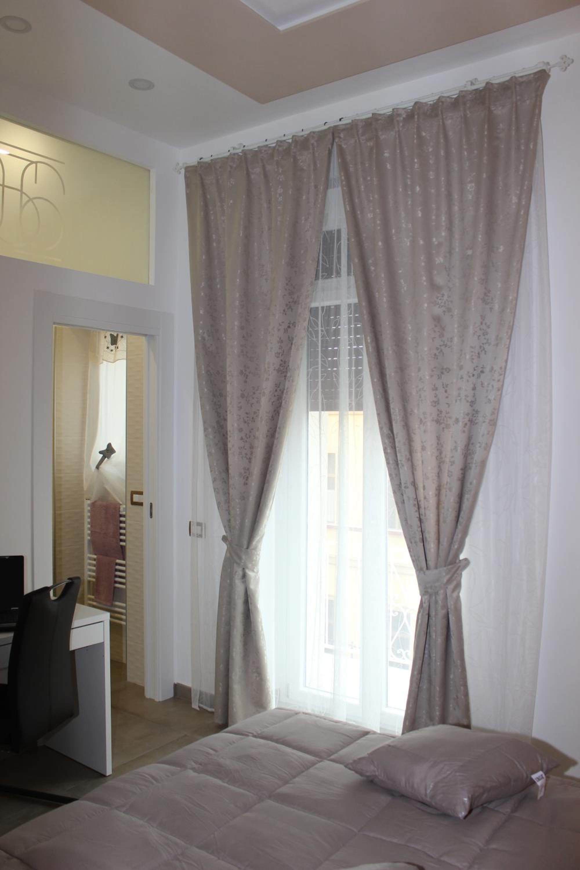 Double Room with Balcony - Photo 7