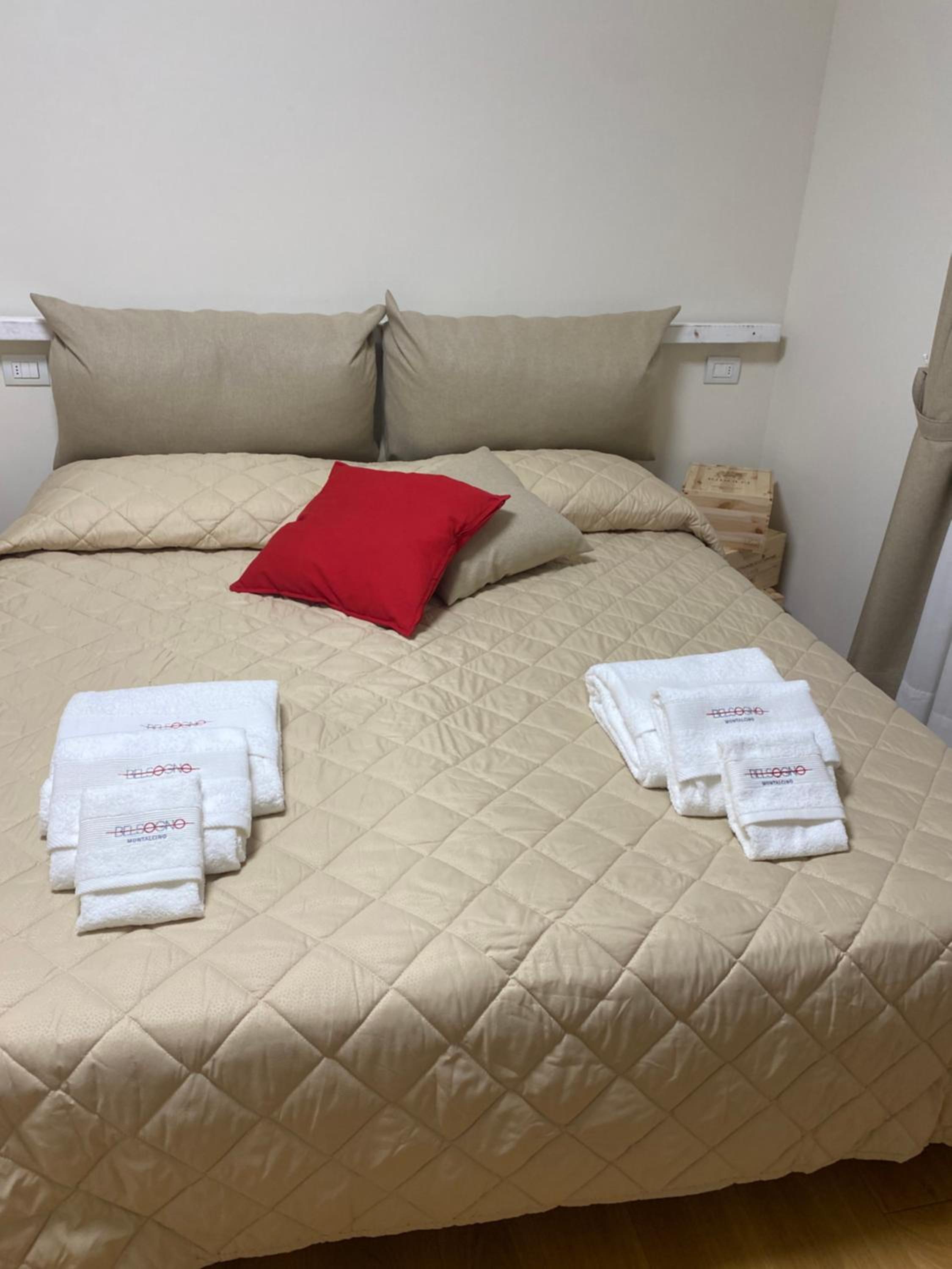 Double or Twin Room - Photo 5