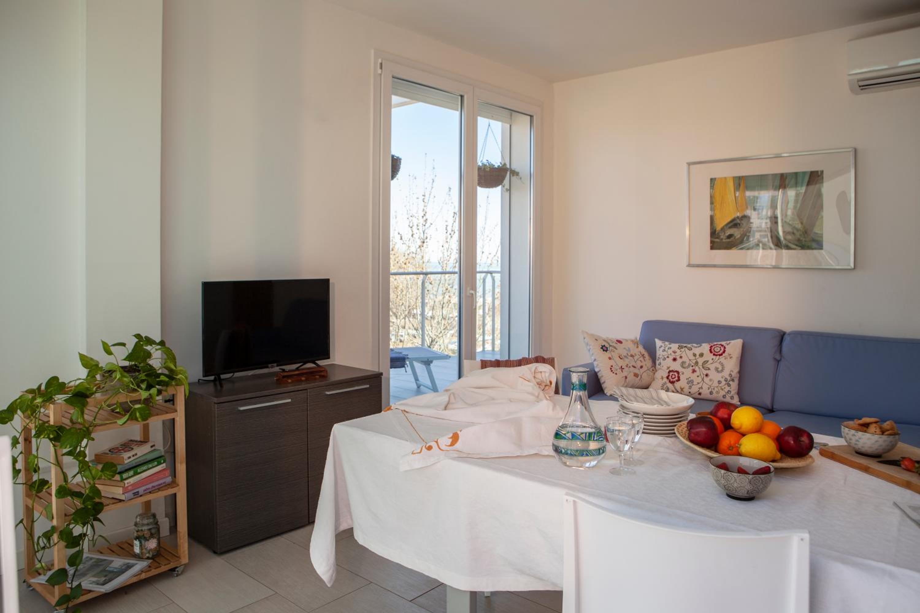 Two Bedroom Penthouse with Balcony photo 3