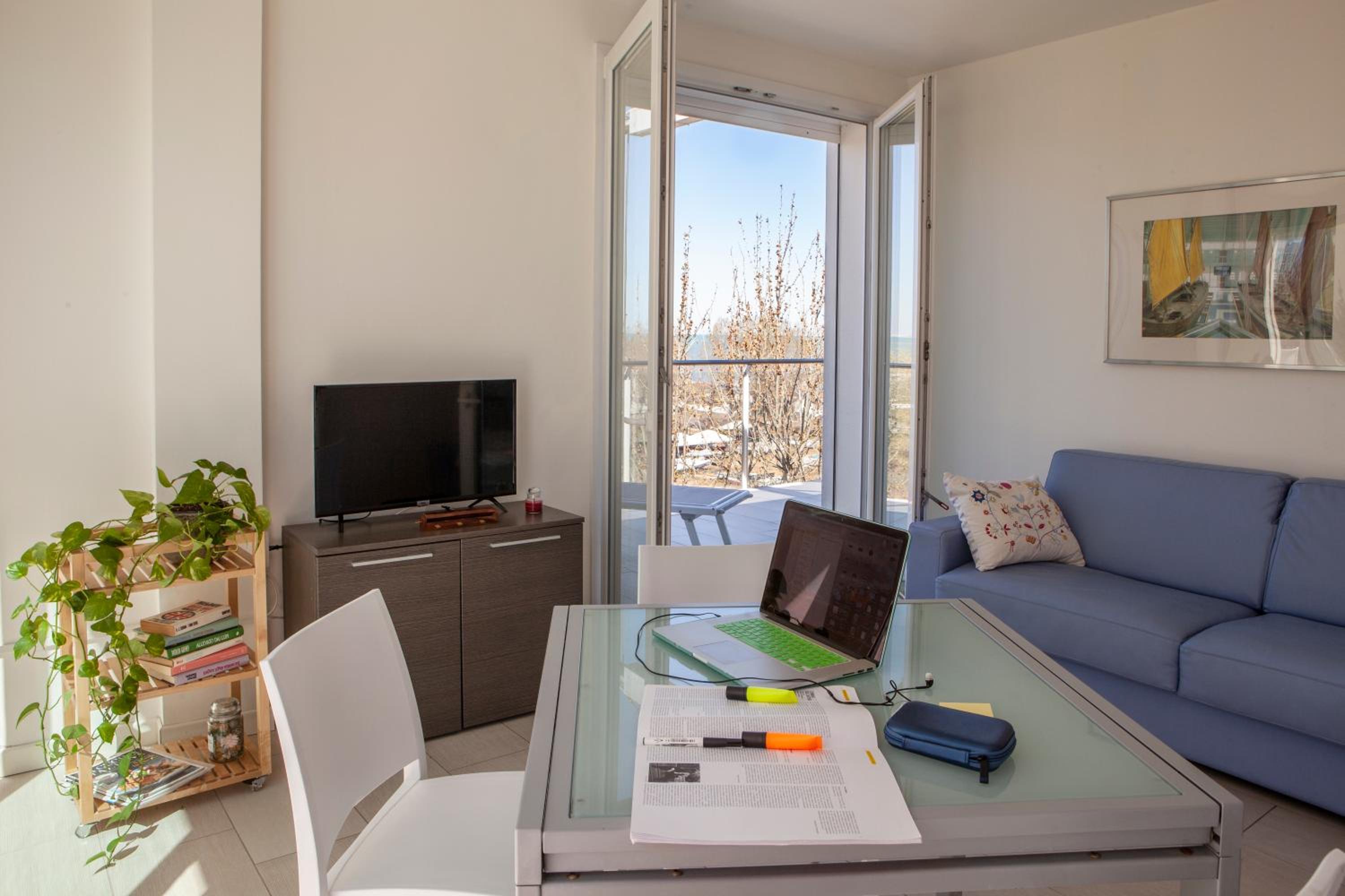 Two Bedroom Penthouse with Balcony photo 1