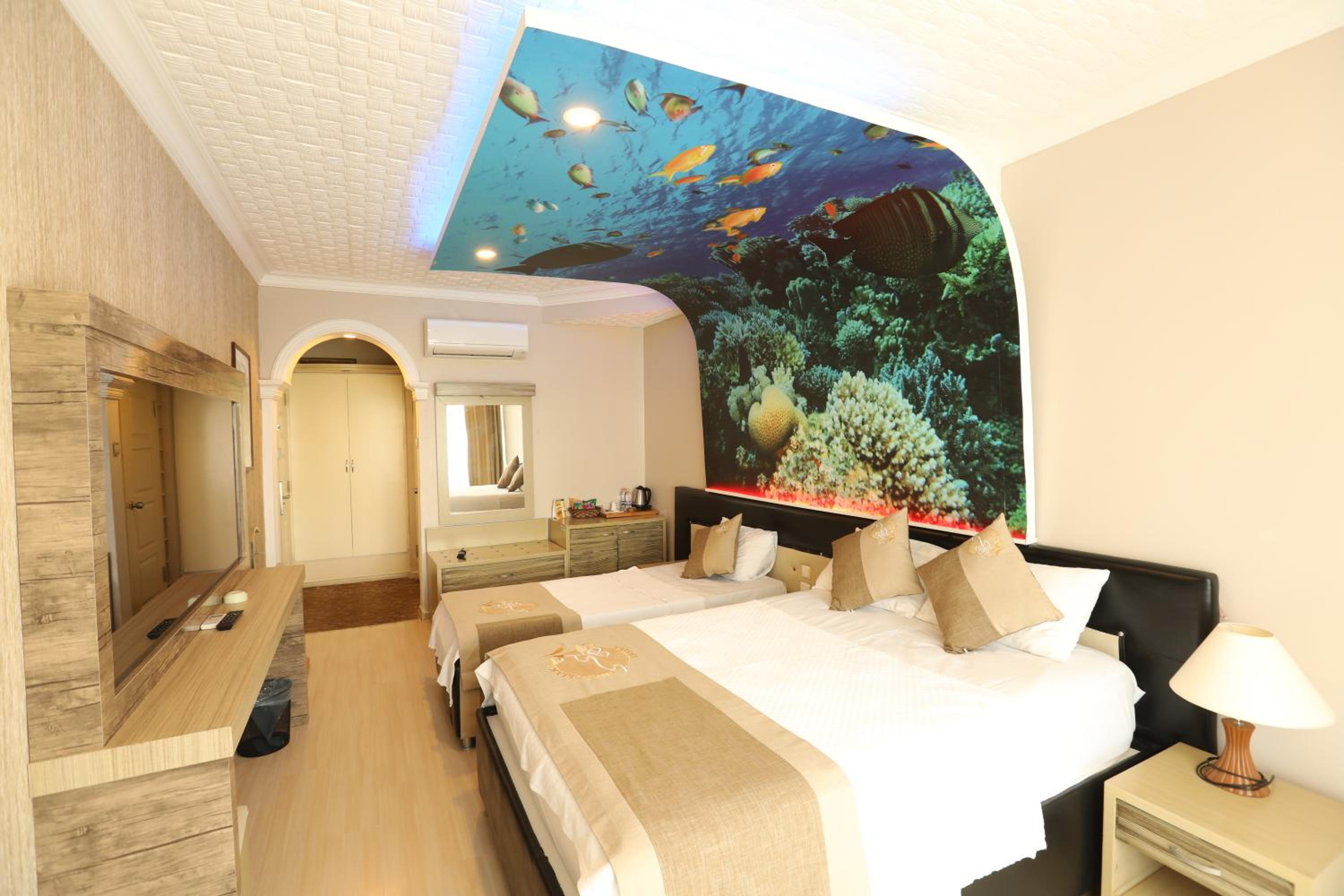 Triple Room with Sea View photo 1
