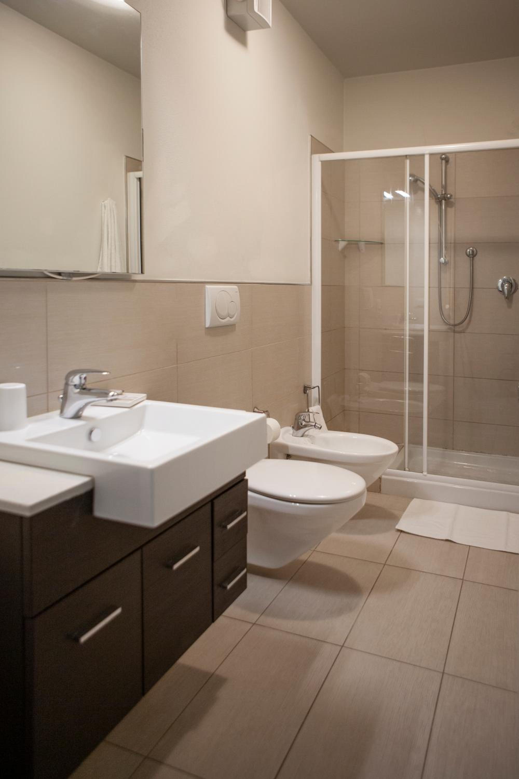 One-Bedroom Apartment with Balcony (4 Adults) photo 2