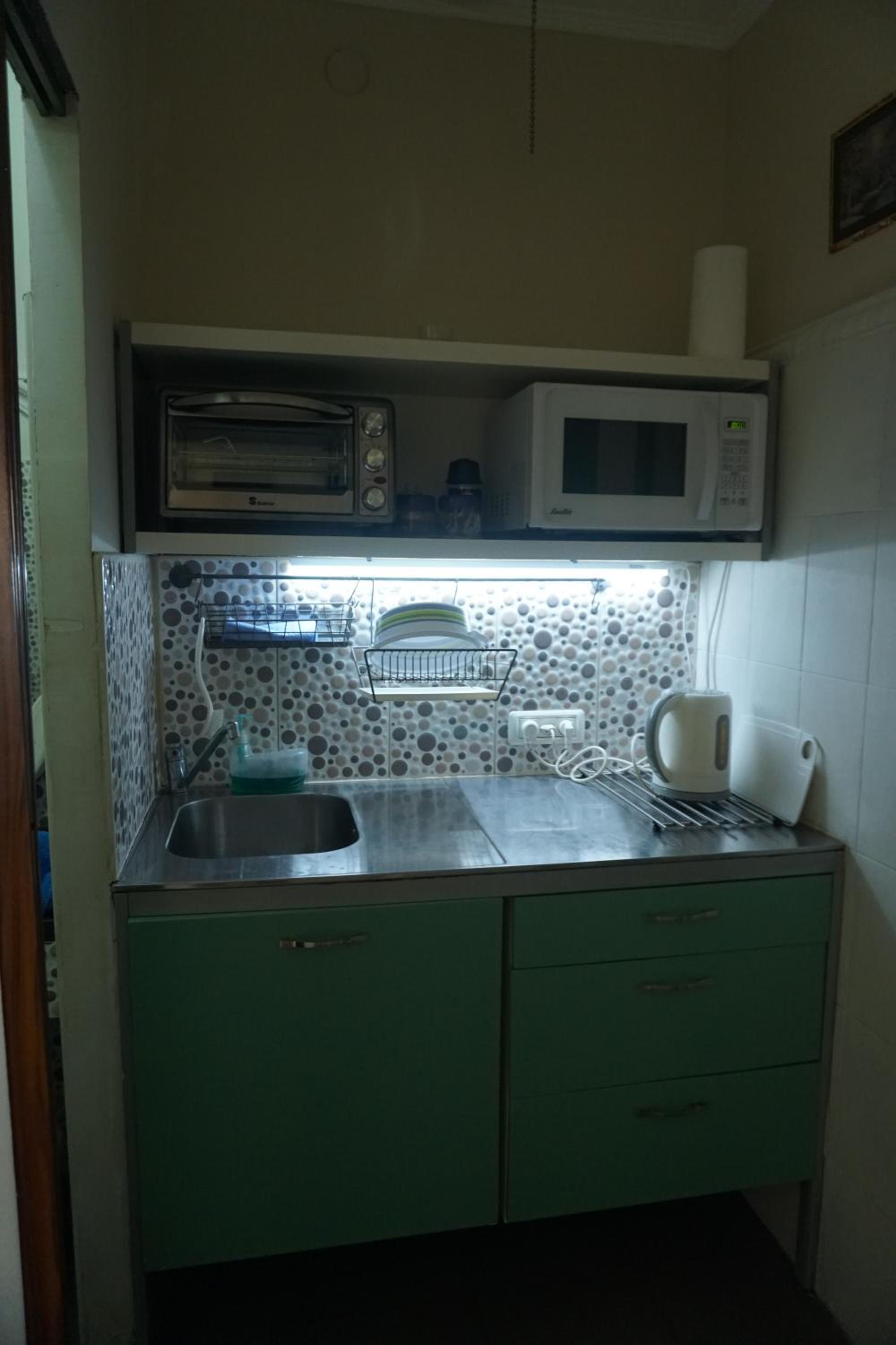 One-Bedroom Apartment with Terrace photo 2