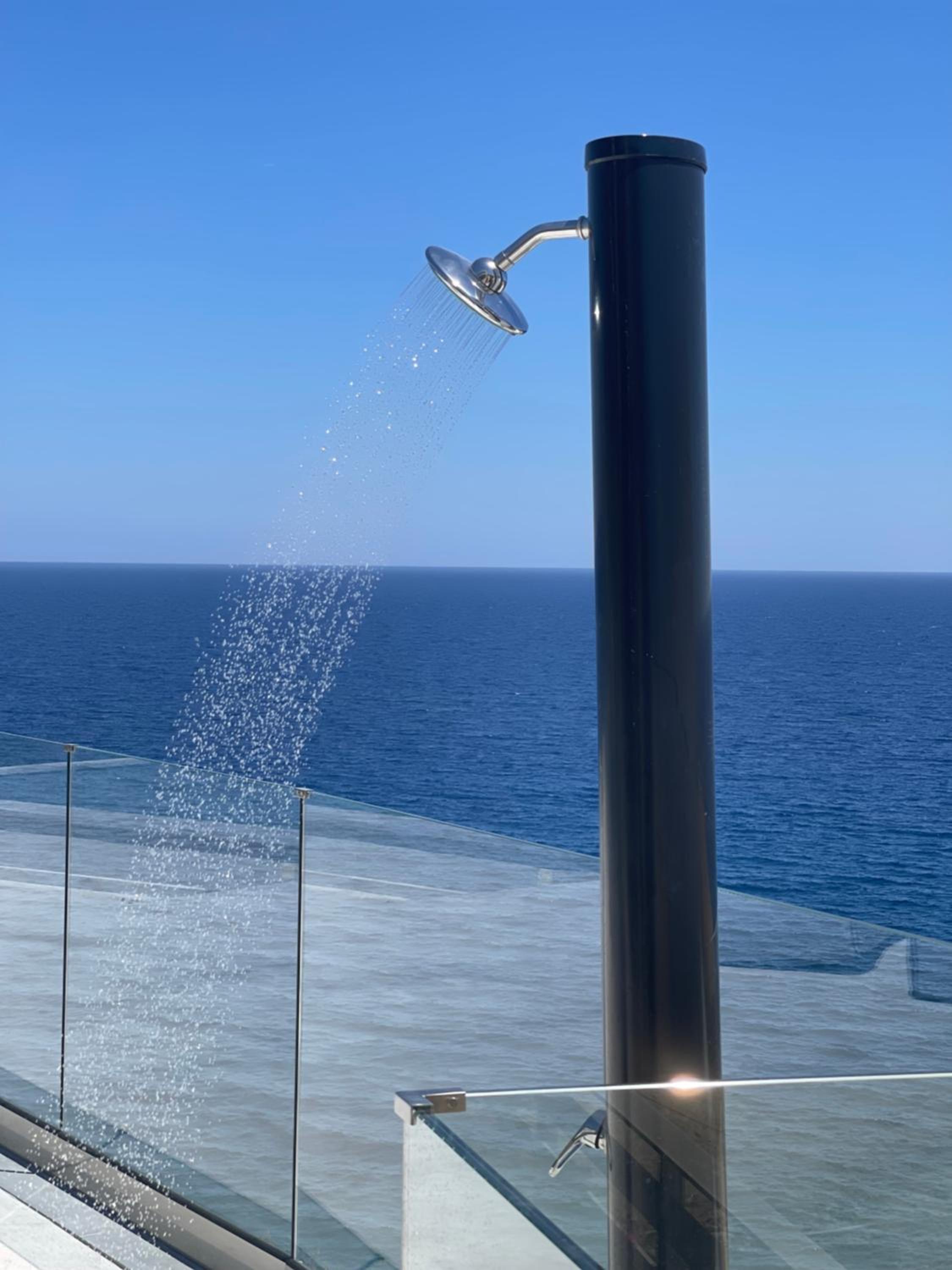 Two-Bedroom Apartment With Side Sea View photo 3