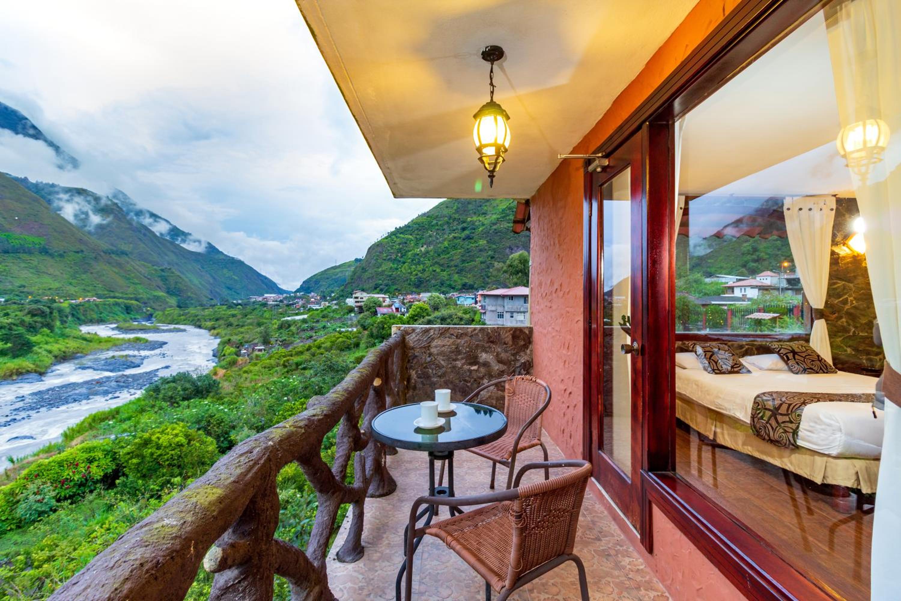 Double Room with Balcony photo 3