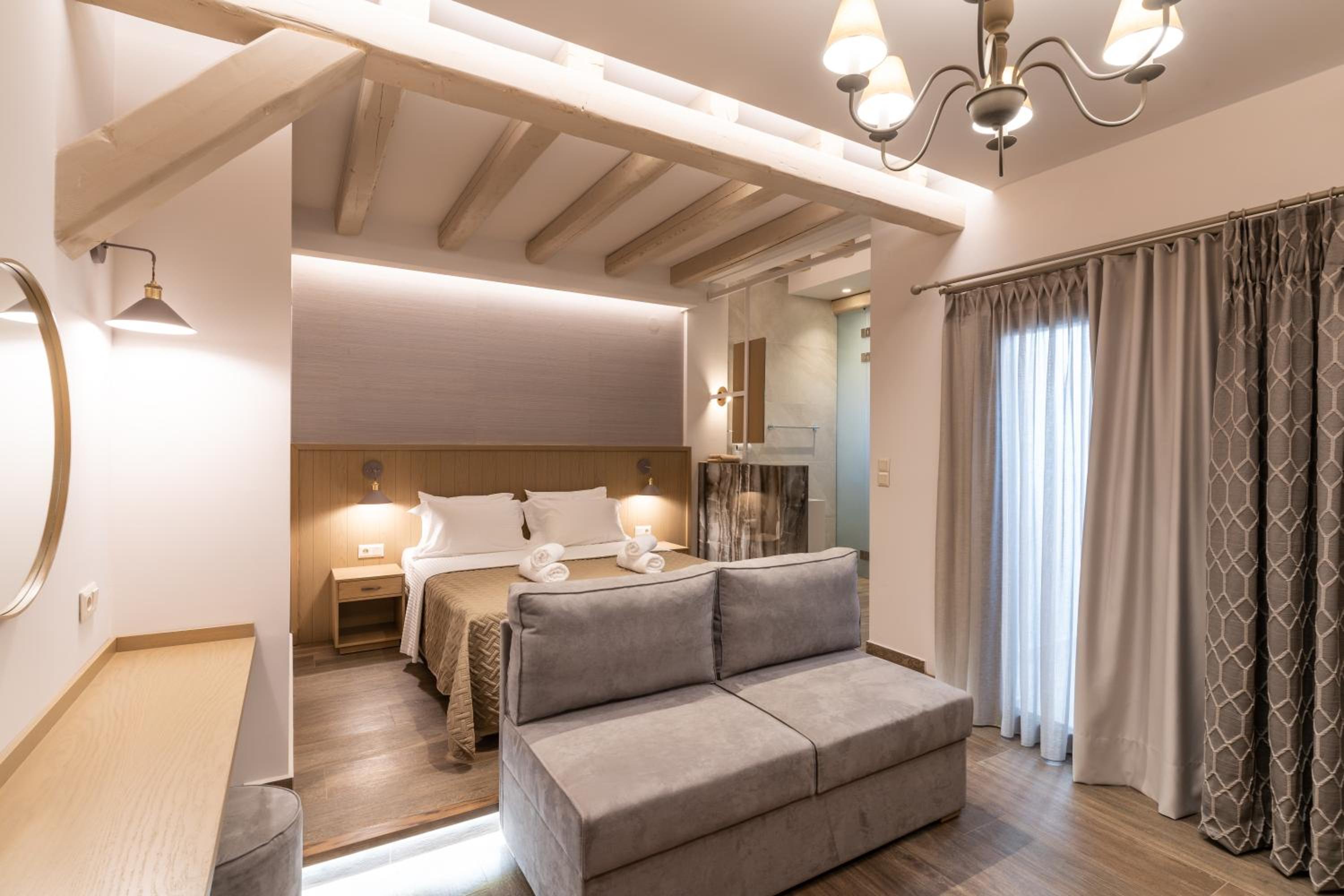 Deluxe Double Room with Extra Bed