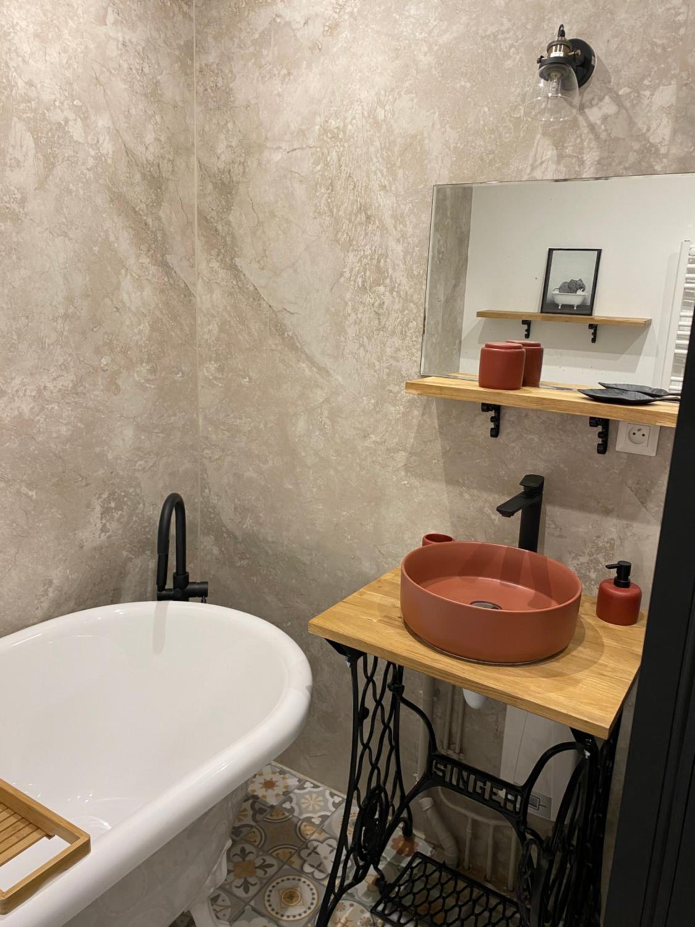 Family Room with Private Bathroom - Photo 9