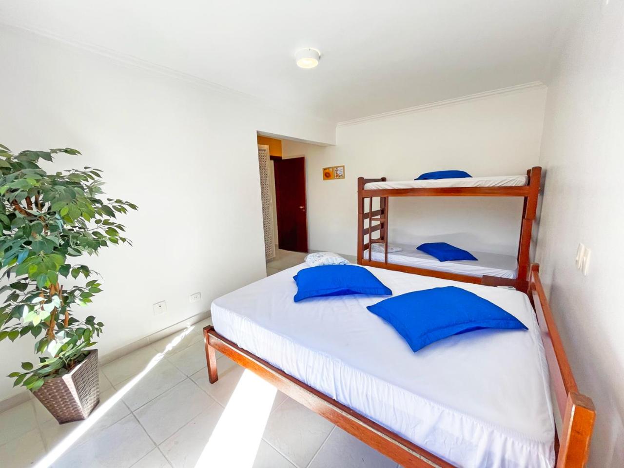 Three-Bedroom House photo 2