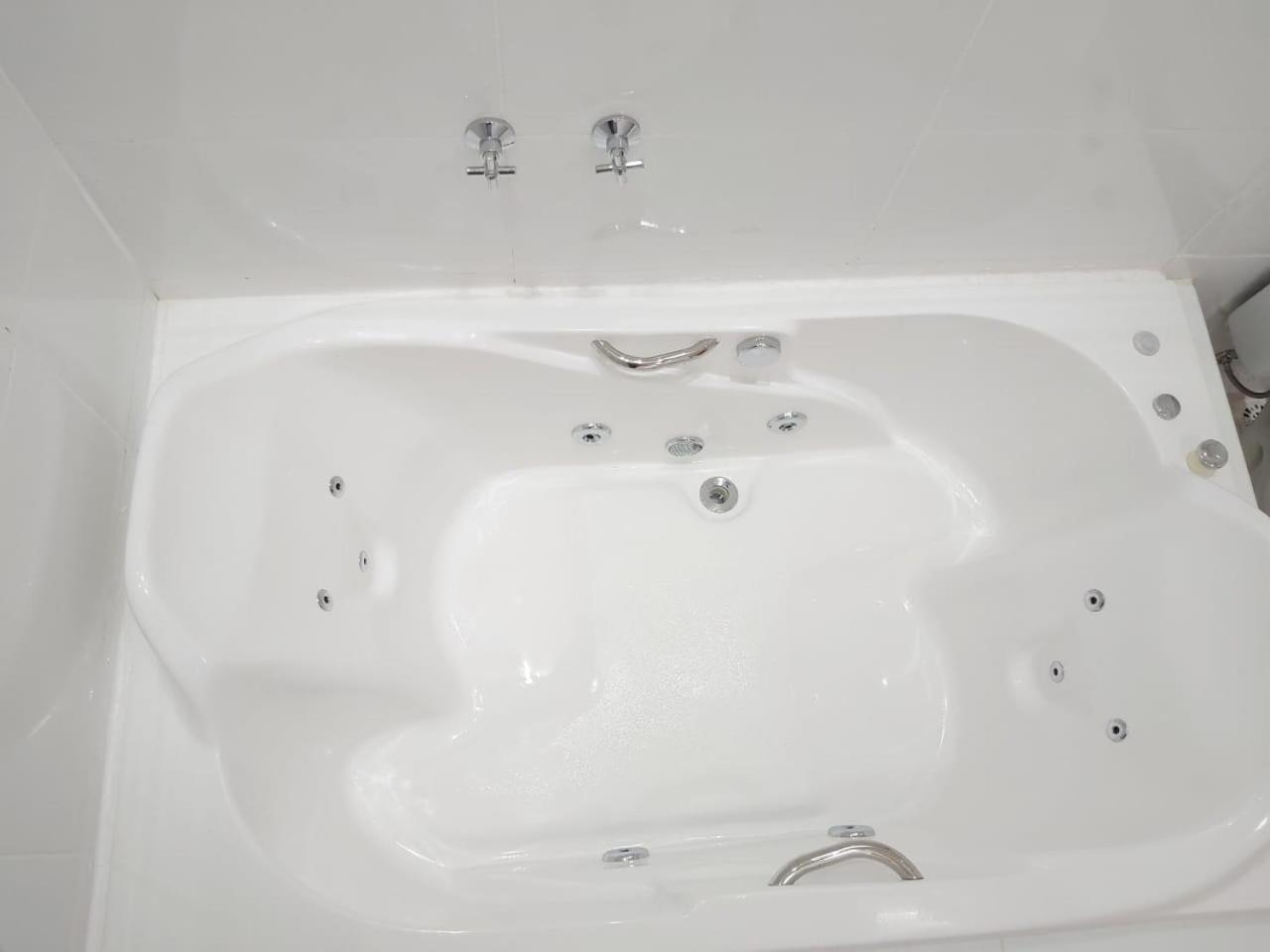 Superior King Suite - Photo 4