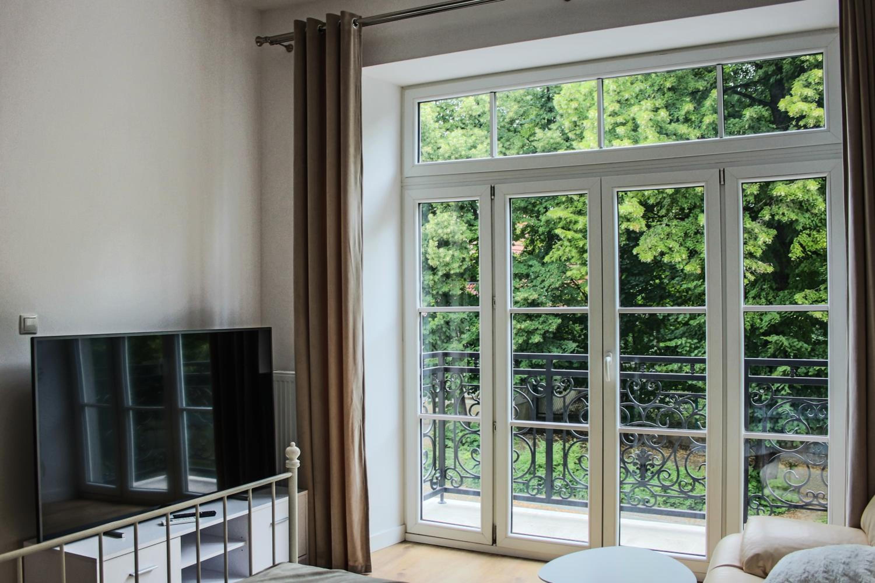 Studio Apartment - Photo 4