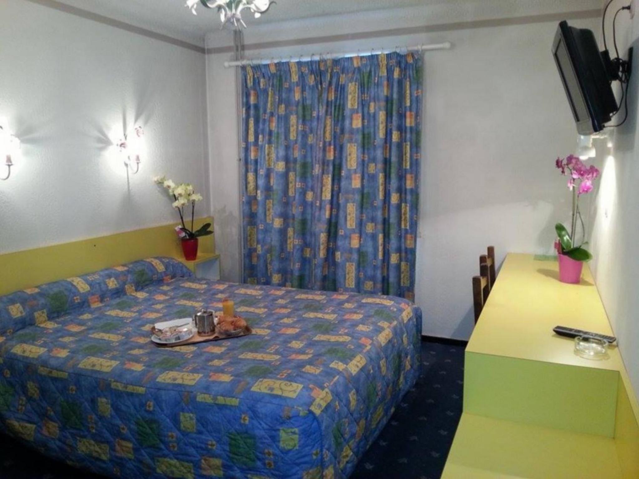 Double Room - Photo 3