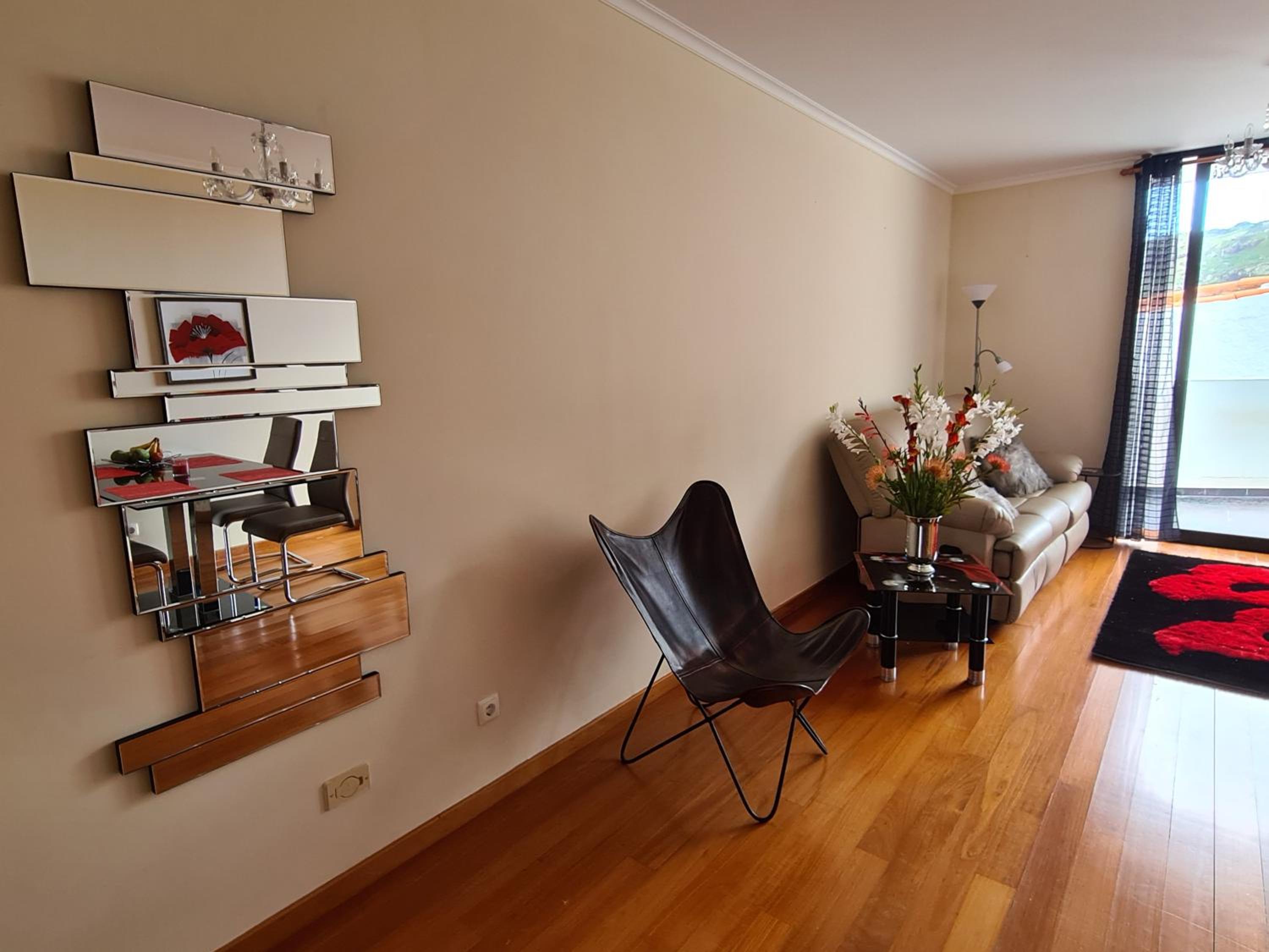 Two-Bedroom Apartment - Photo 4
