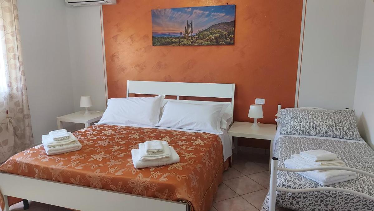 Double Room with Extra Bed photo 3