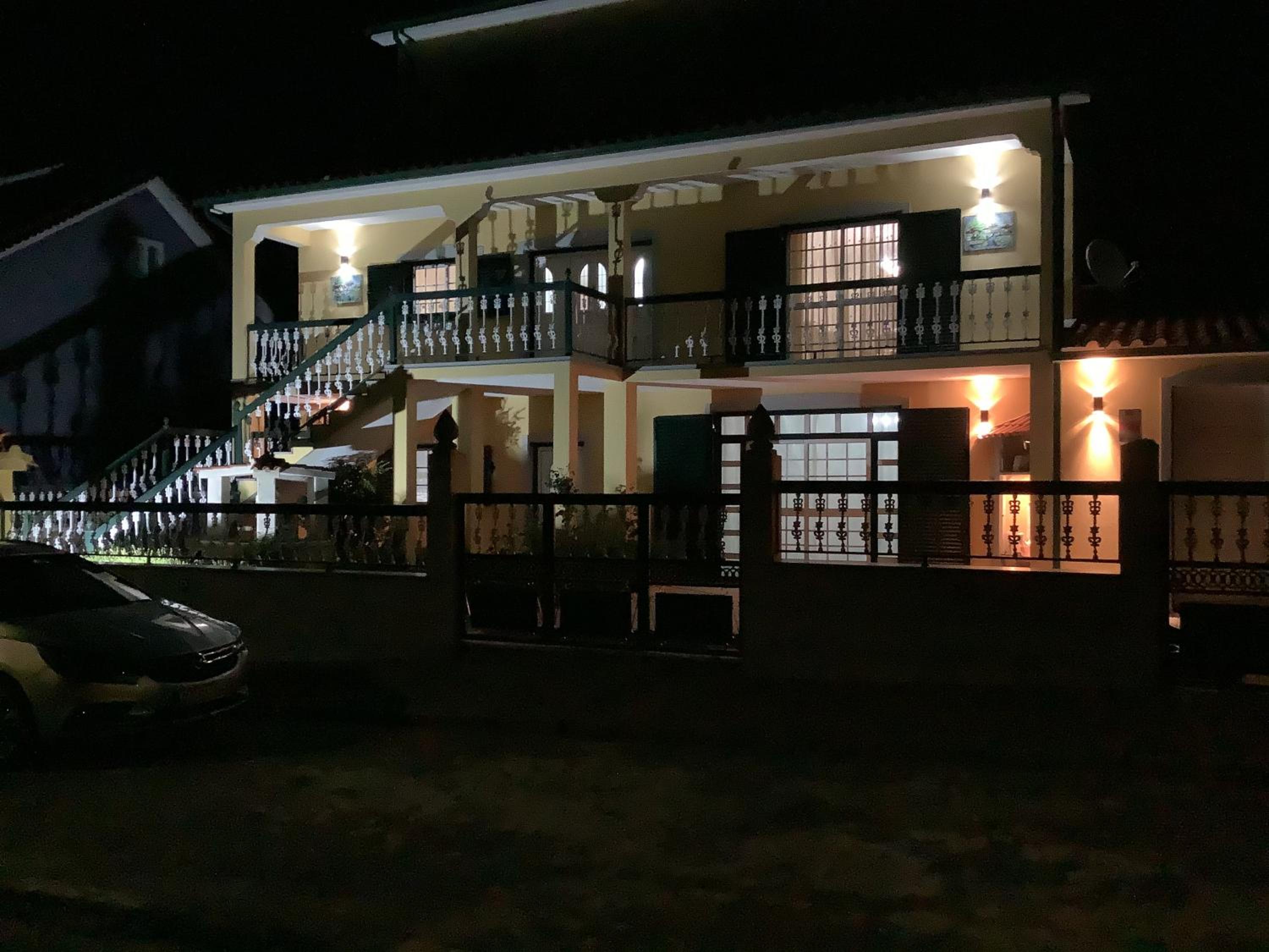 Four-Bedroom House - Photo 19
