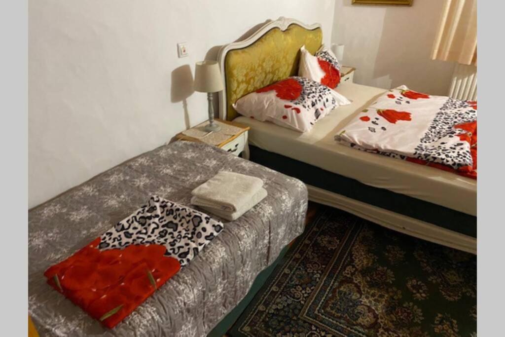 Four-Bedroom Apartment - Photo 3