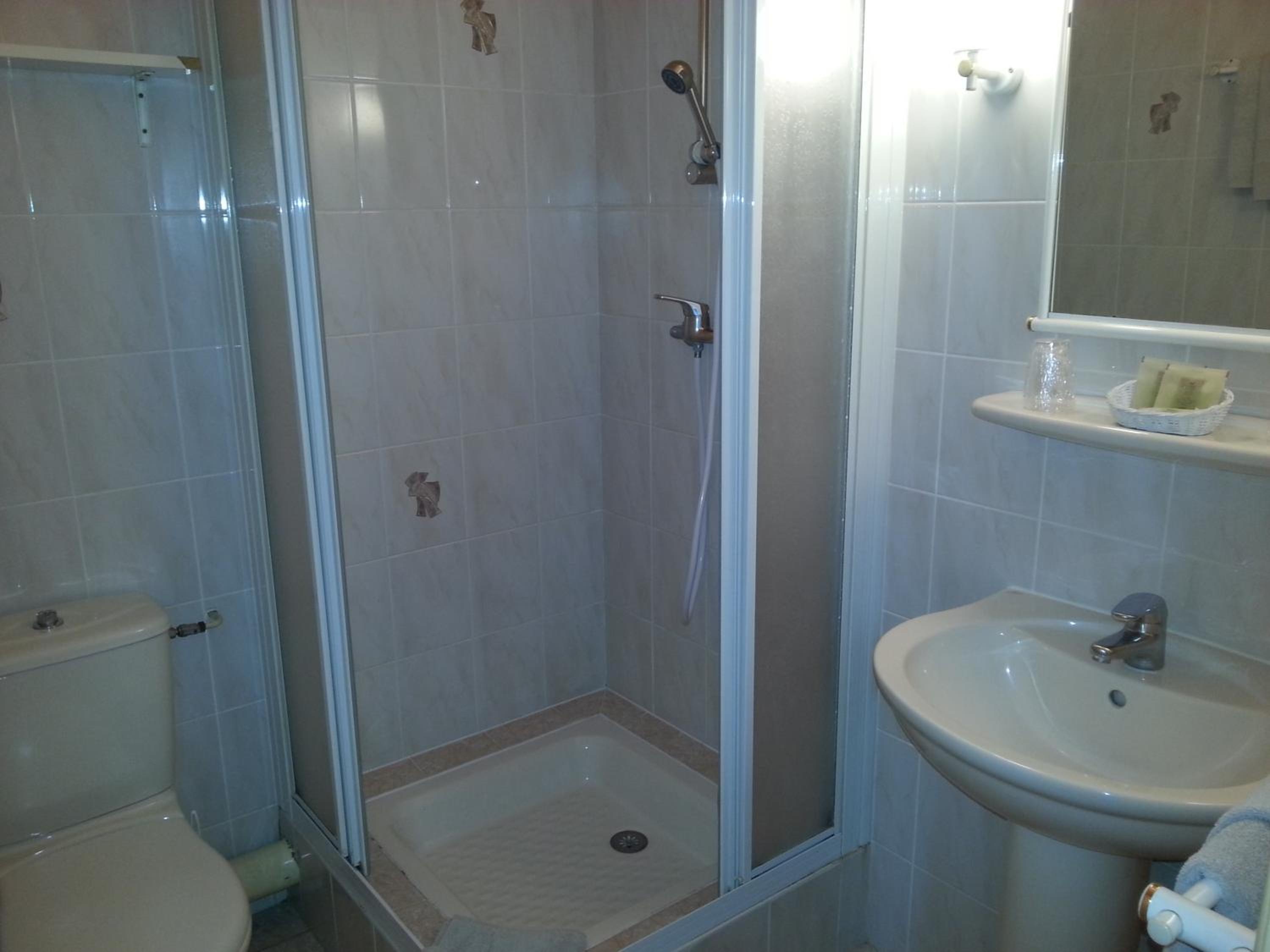 Triple Room - Photo 2