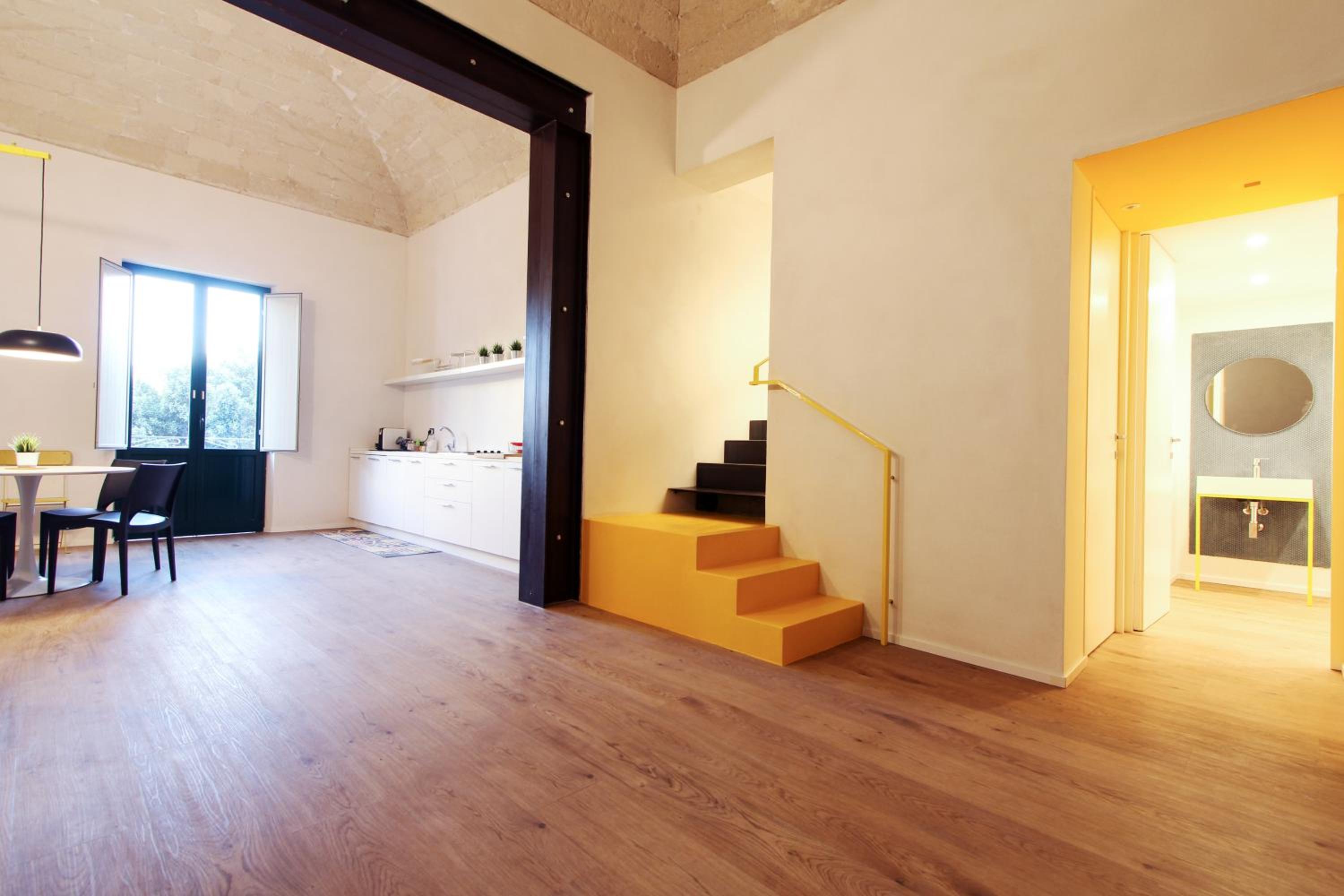 One-Bedroom Apartment