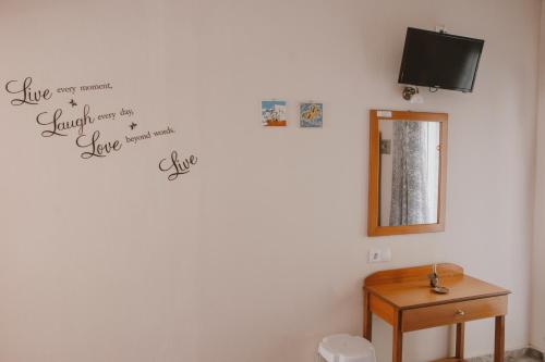 Standard Studio photo 2
