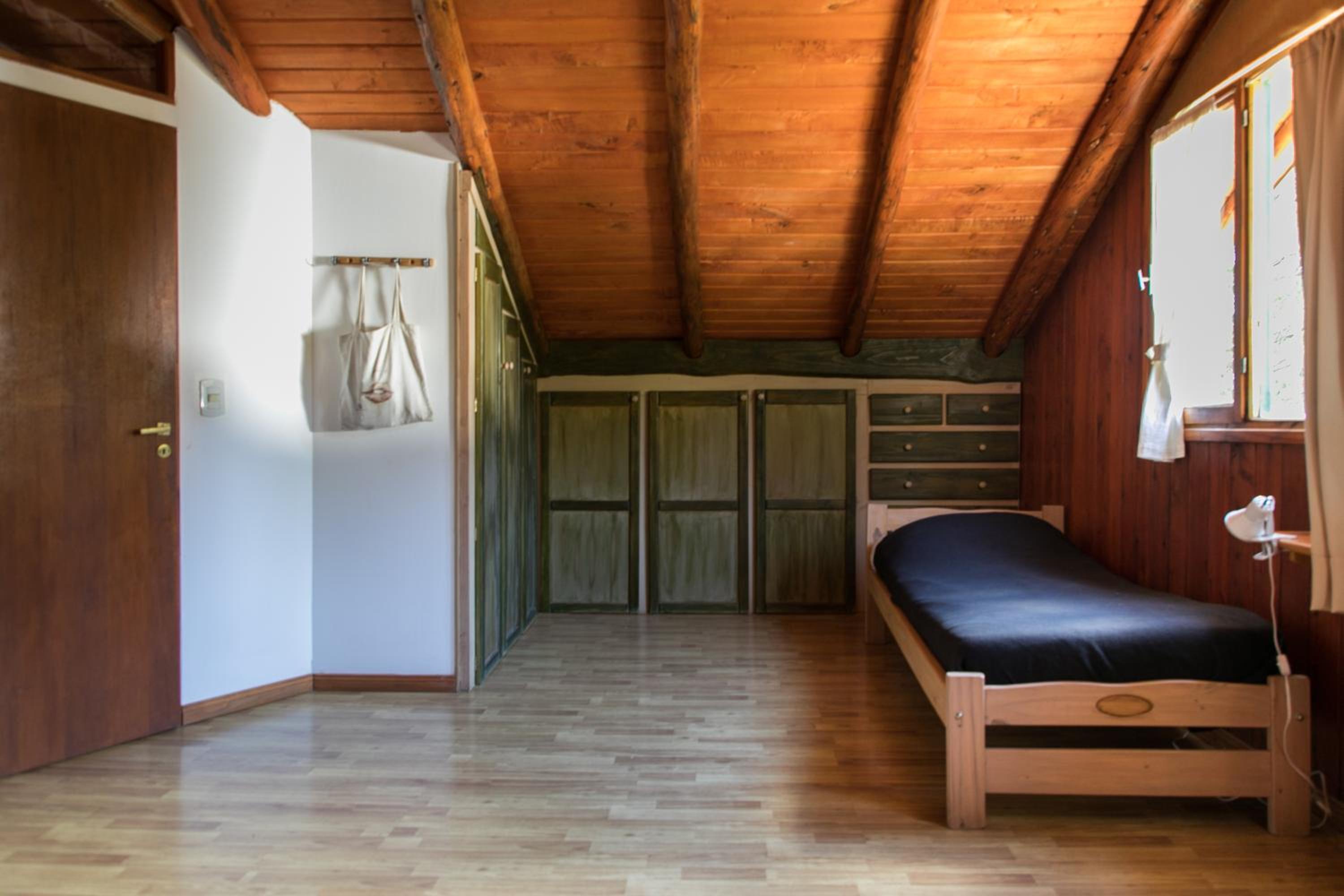 Bed in 4-Bed Dormitory Room photo 1