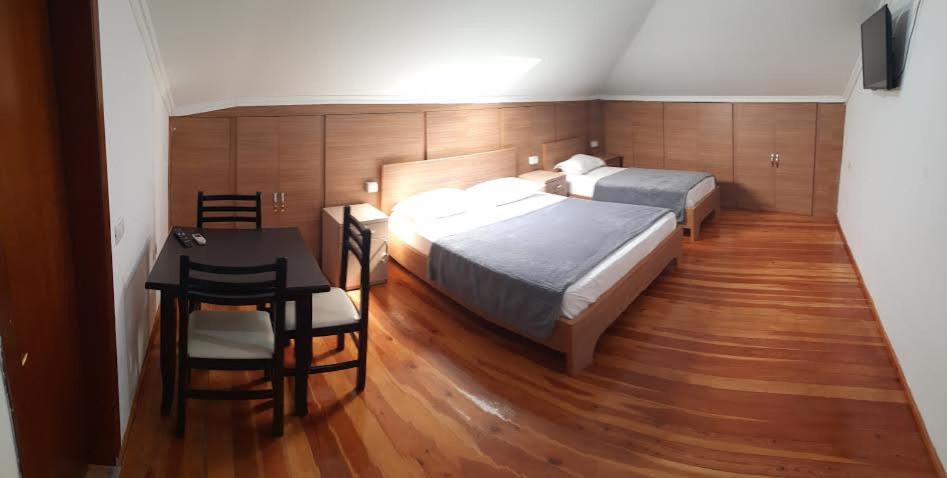 Standard Triple Room photo 2