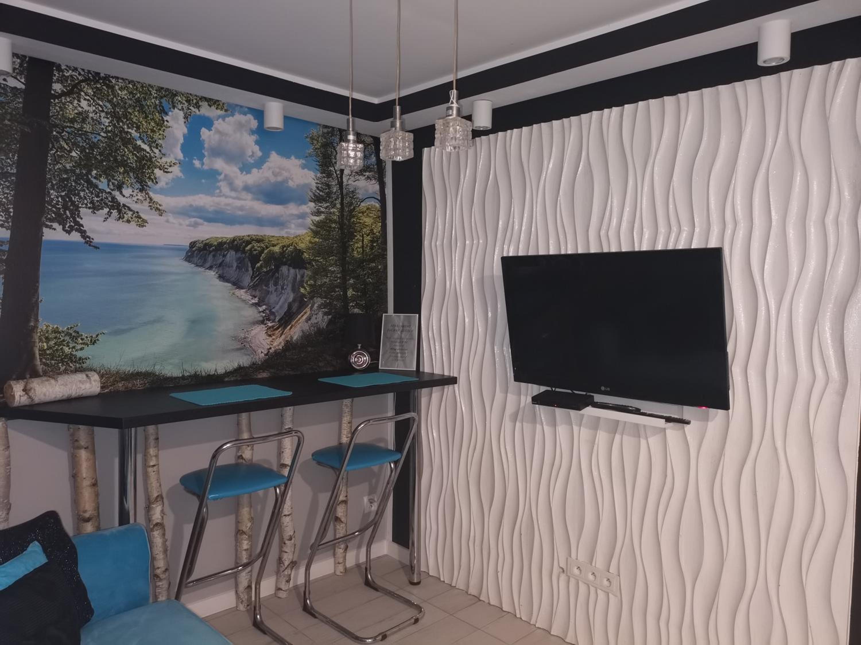 One-Bedroom Apartment - Photo 7