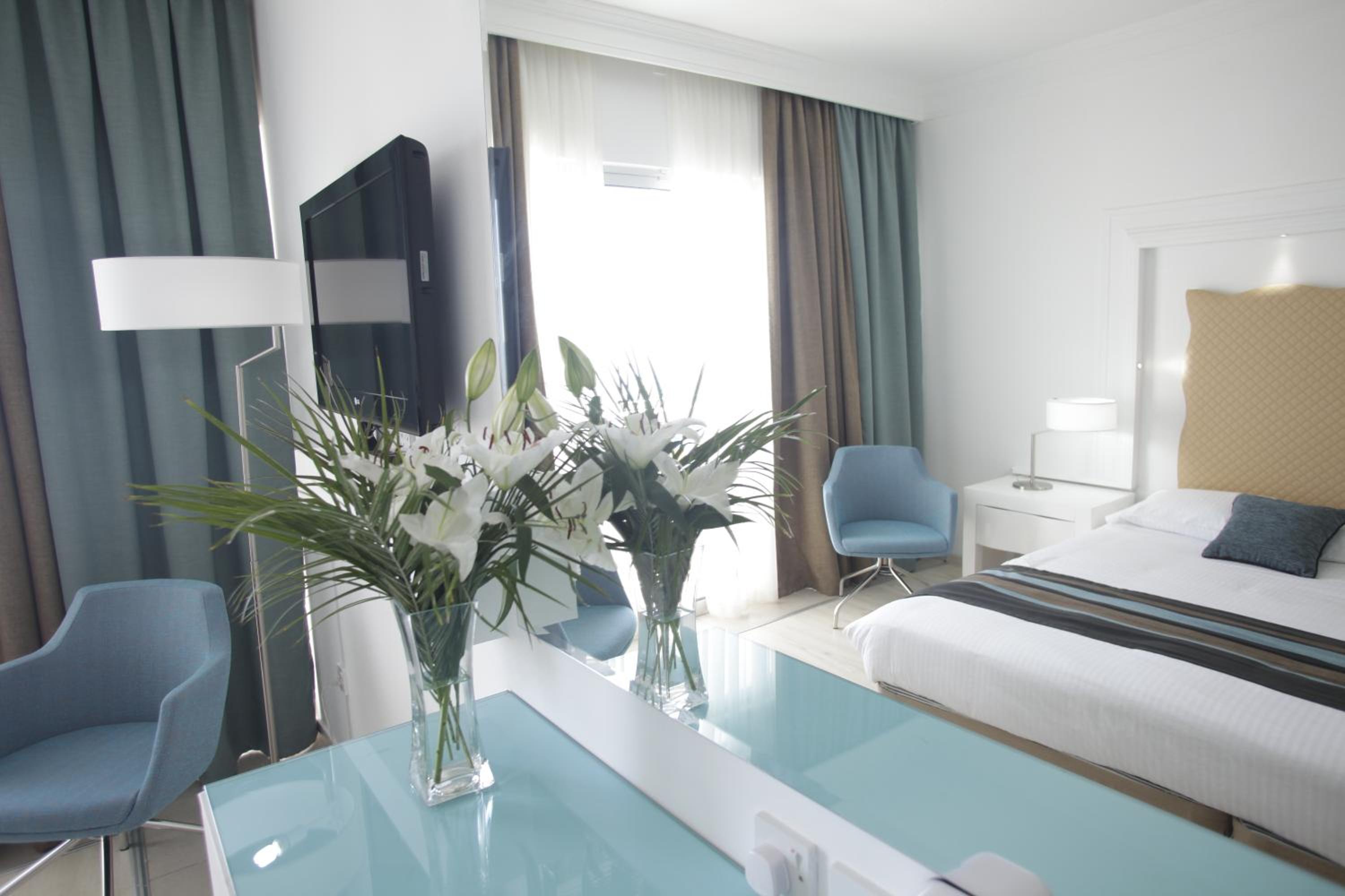 Superior with Sea View