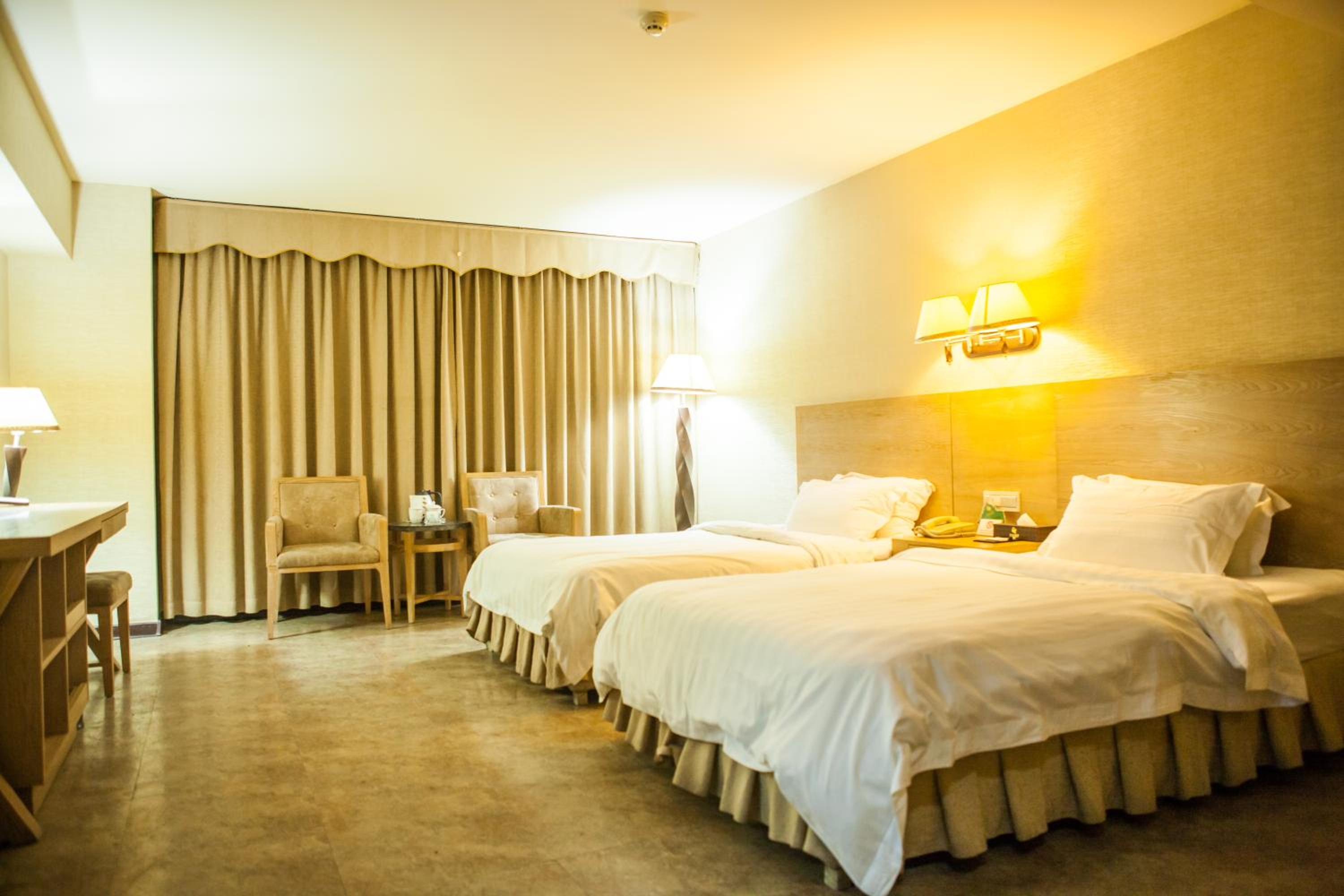 Deluxe Twin Room