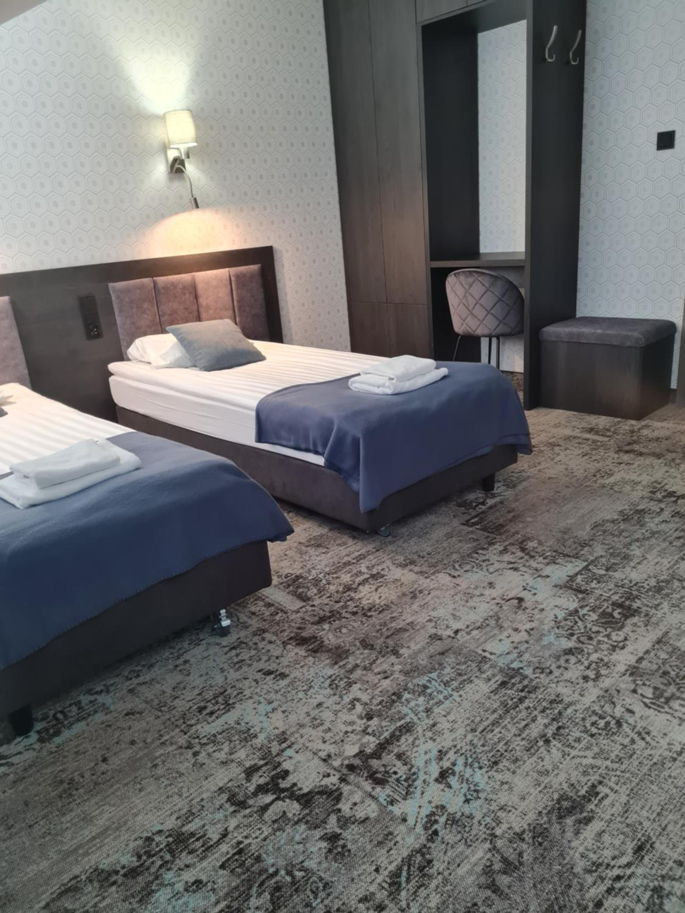 Superior Twin Room - Photo 8