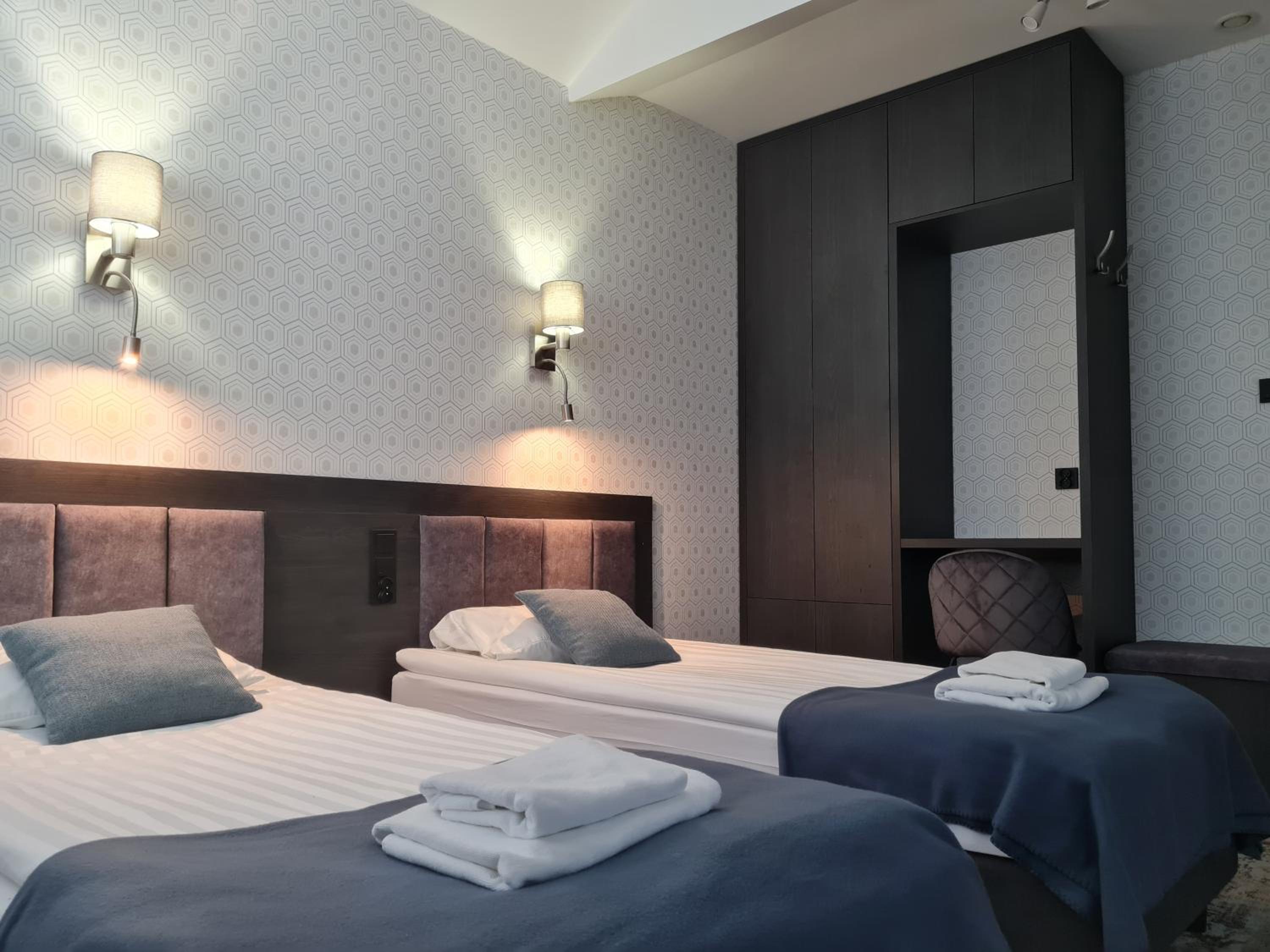 Superior Twin Room - Photo 5