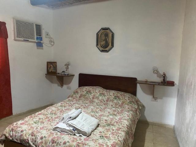 One-Bedroom House photo 1