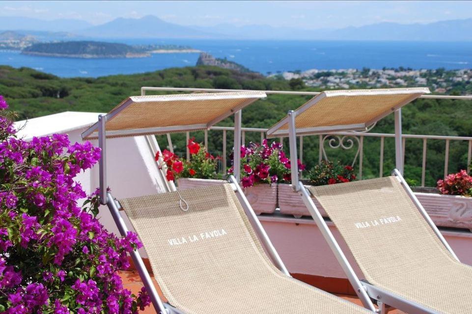 Apartment with Terrace - Photo 9