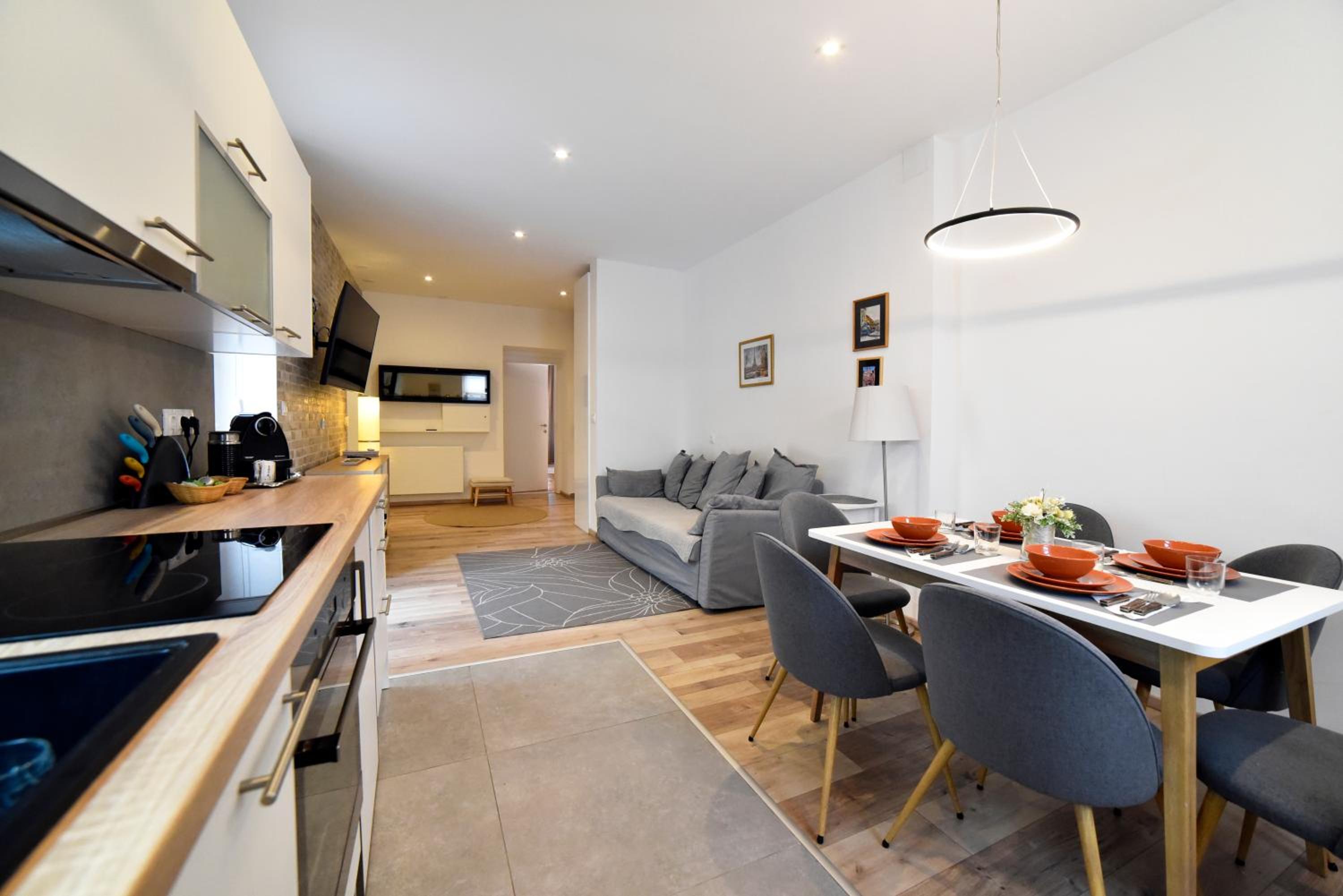 Apartment - Photo 1