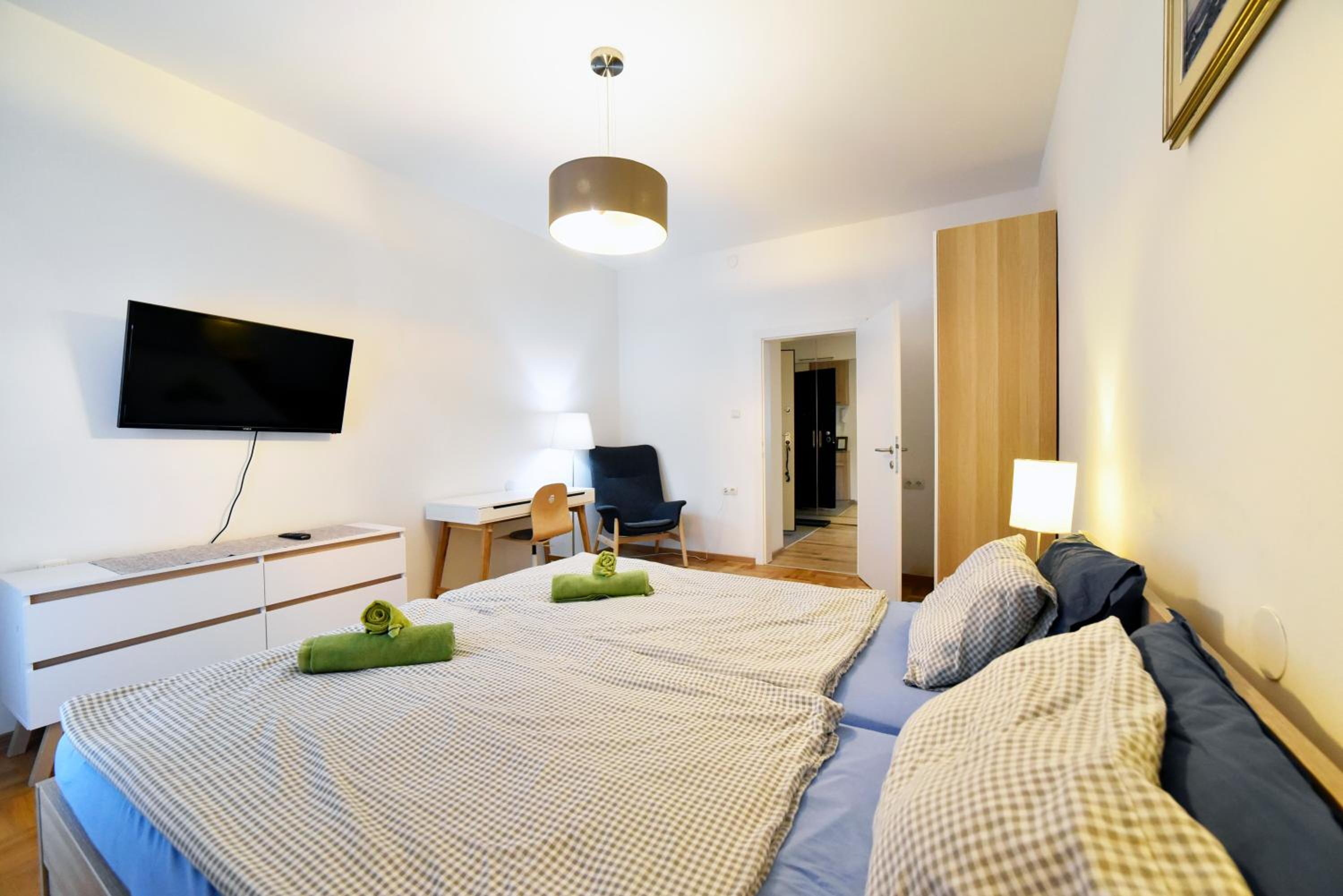 Apartment - Photo 11