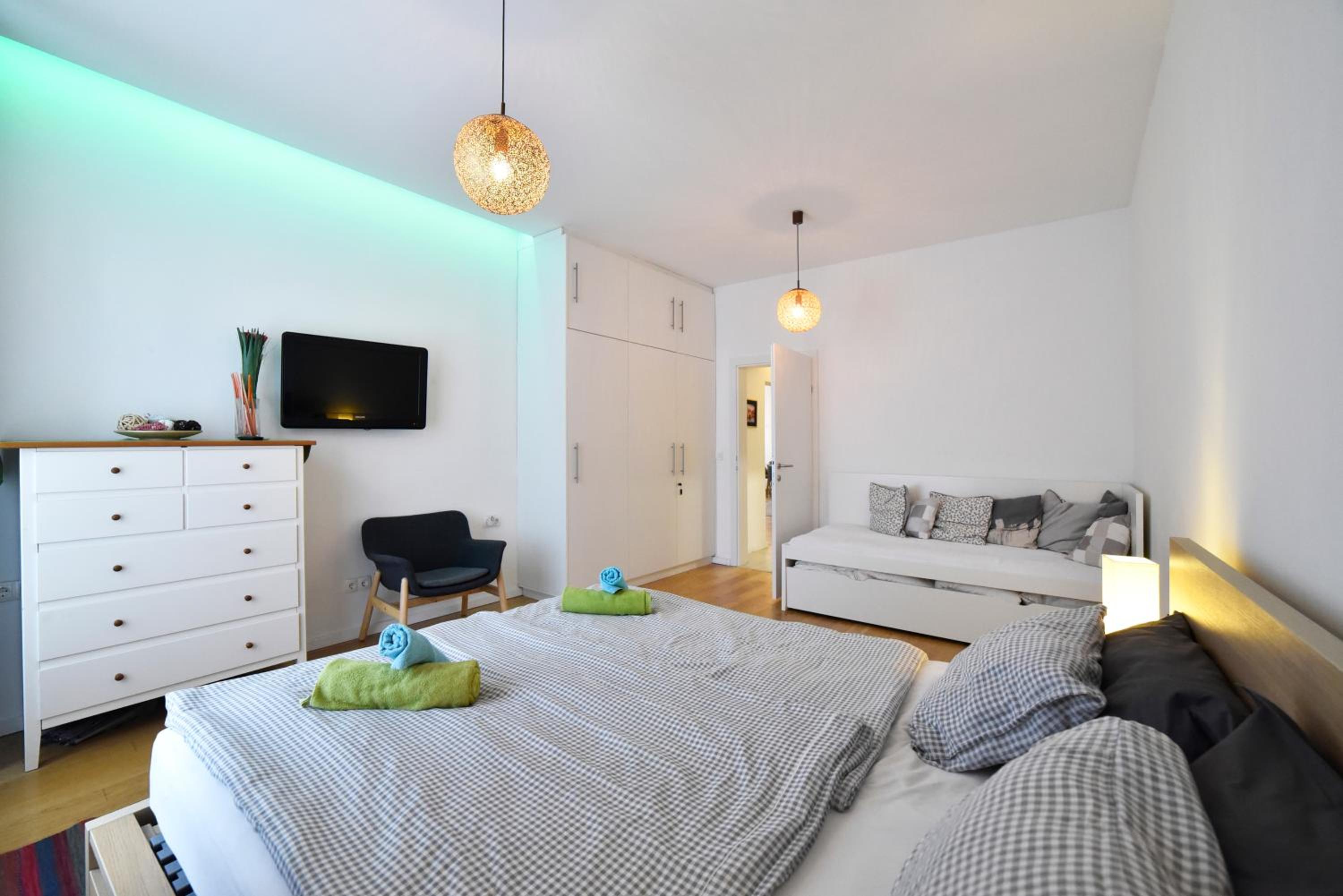 Apartment - Photo 20