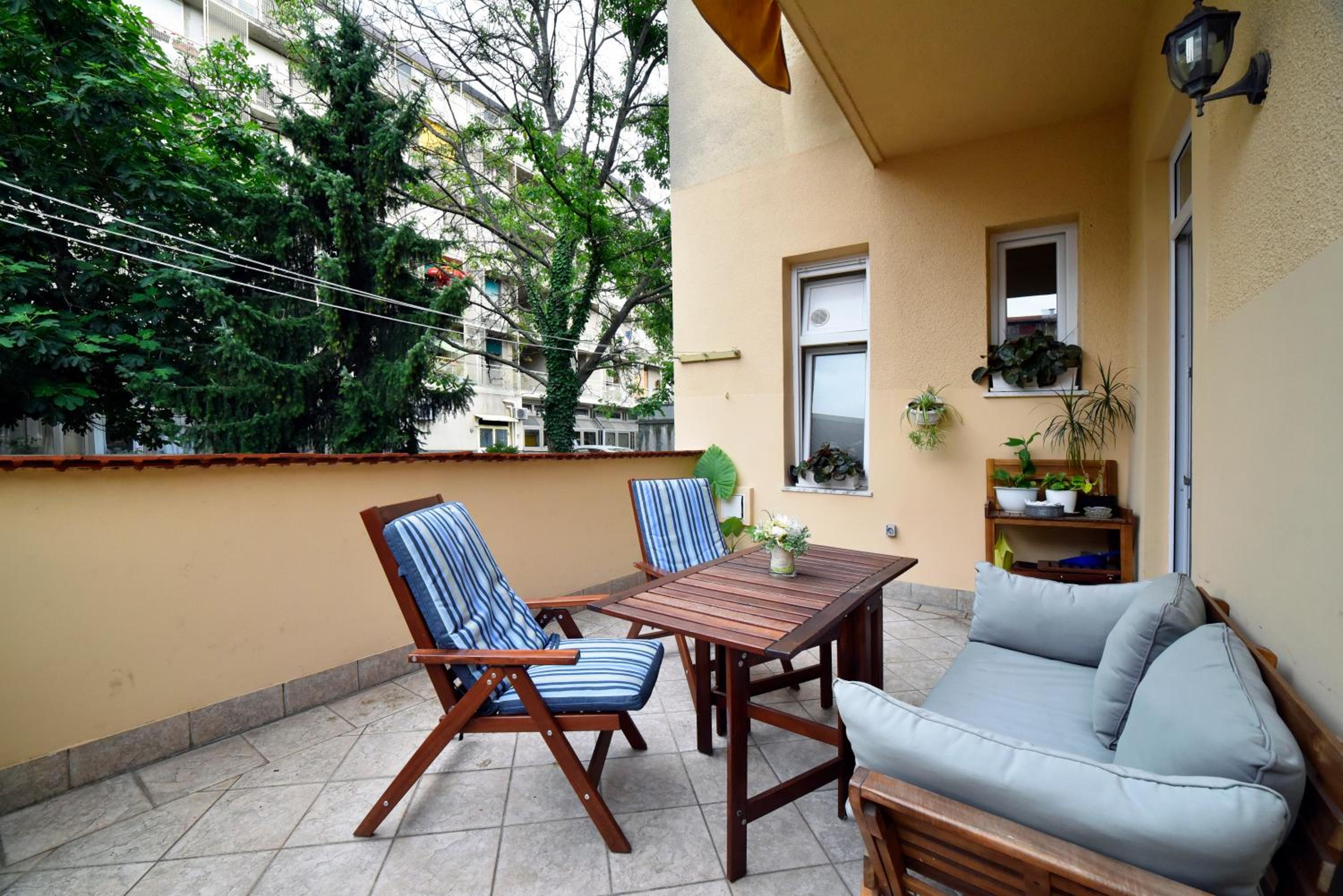 Apartment - Photo 26