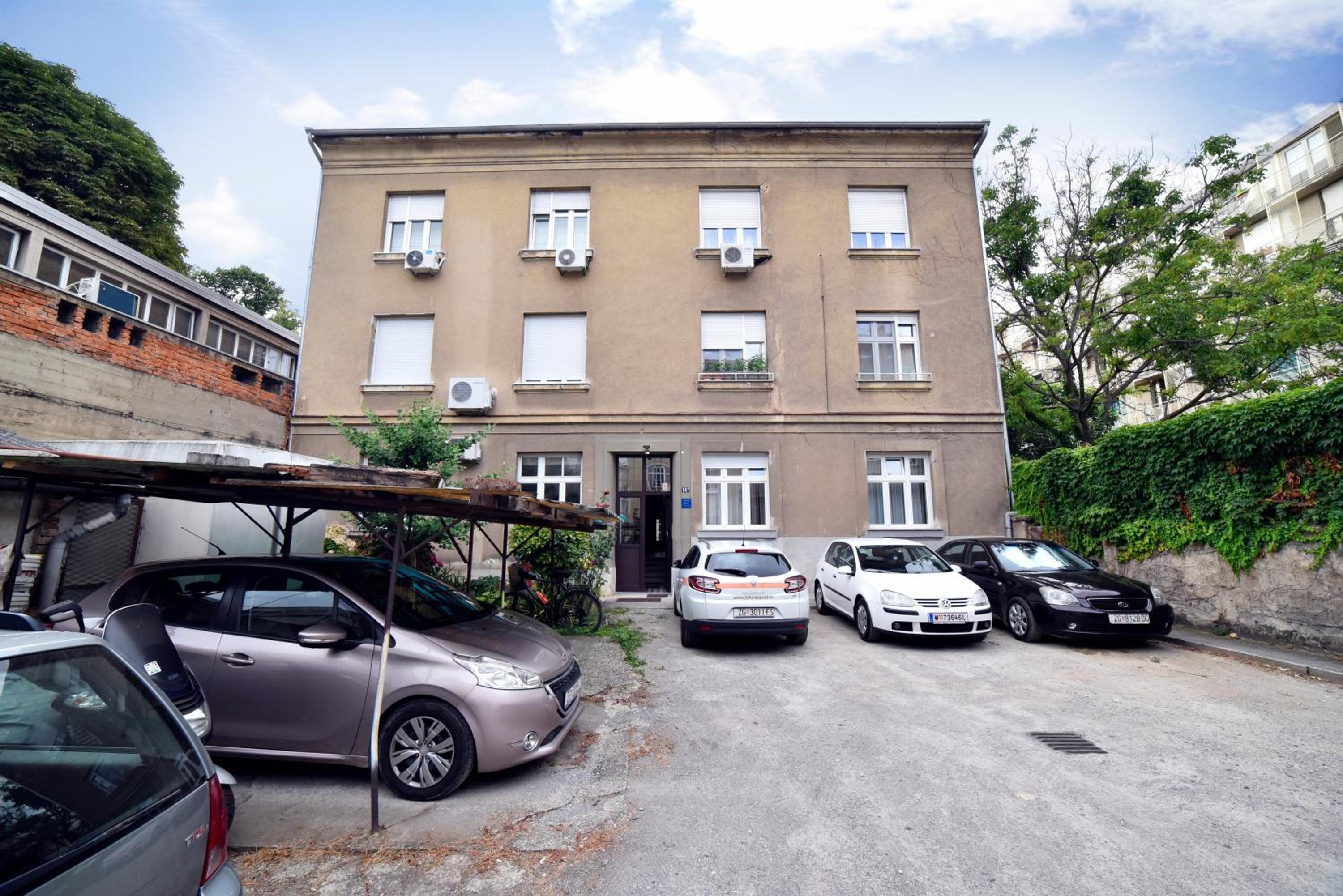 Apartment - Photo 29