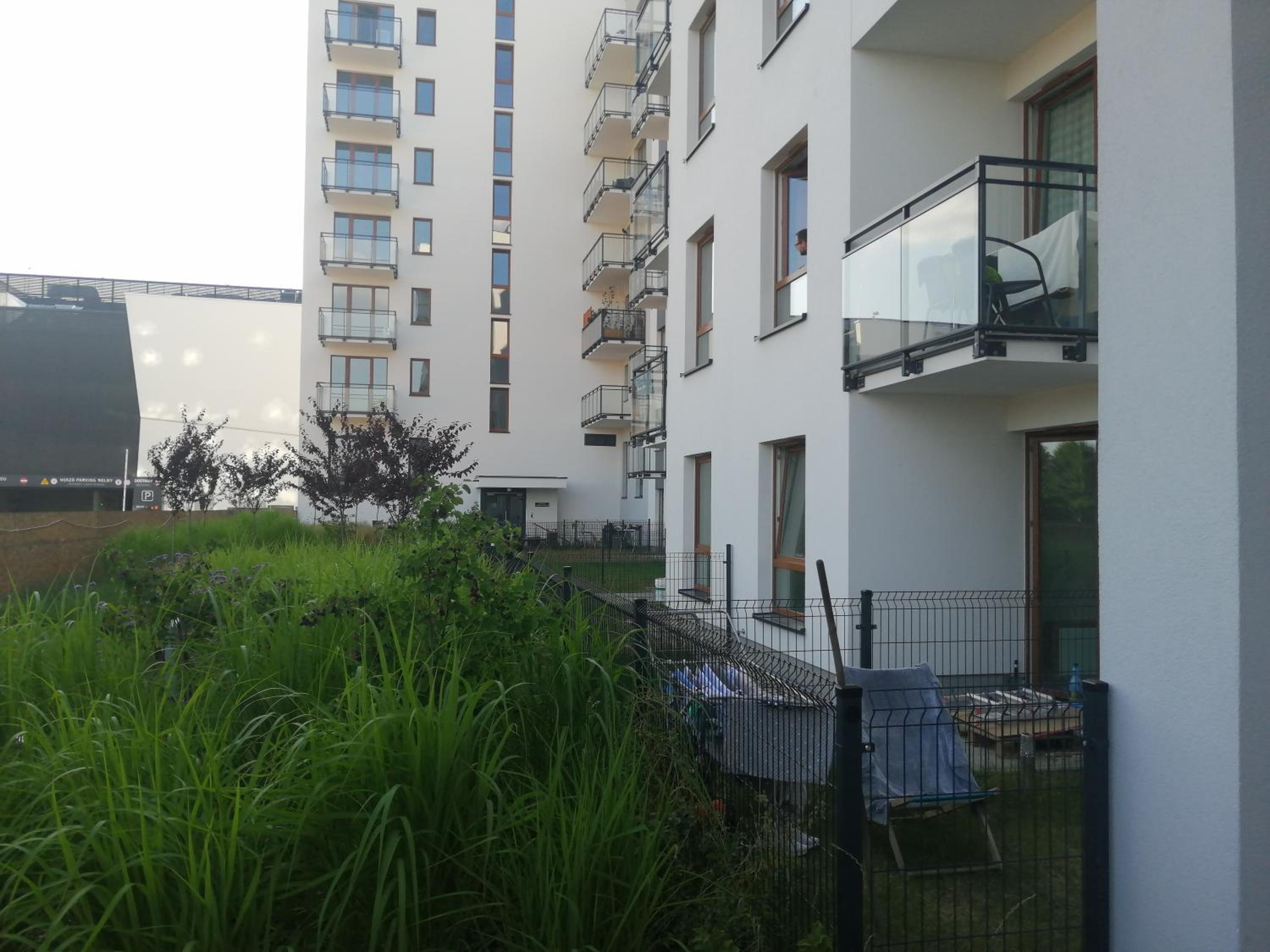 One-Bedroom Apartment - Photo 28