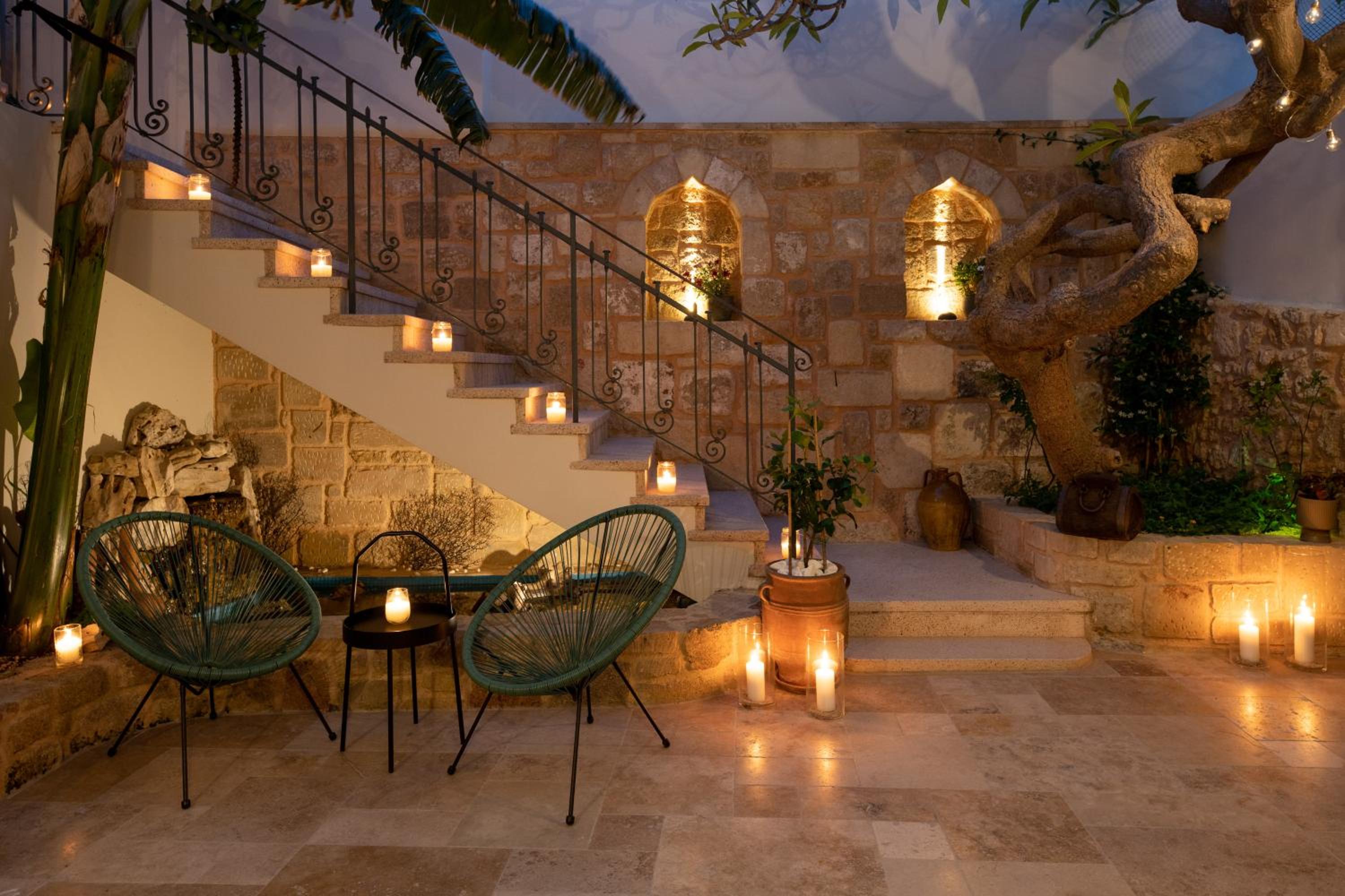 Superior Suite - Photo 2