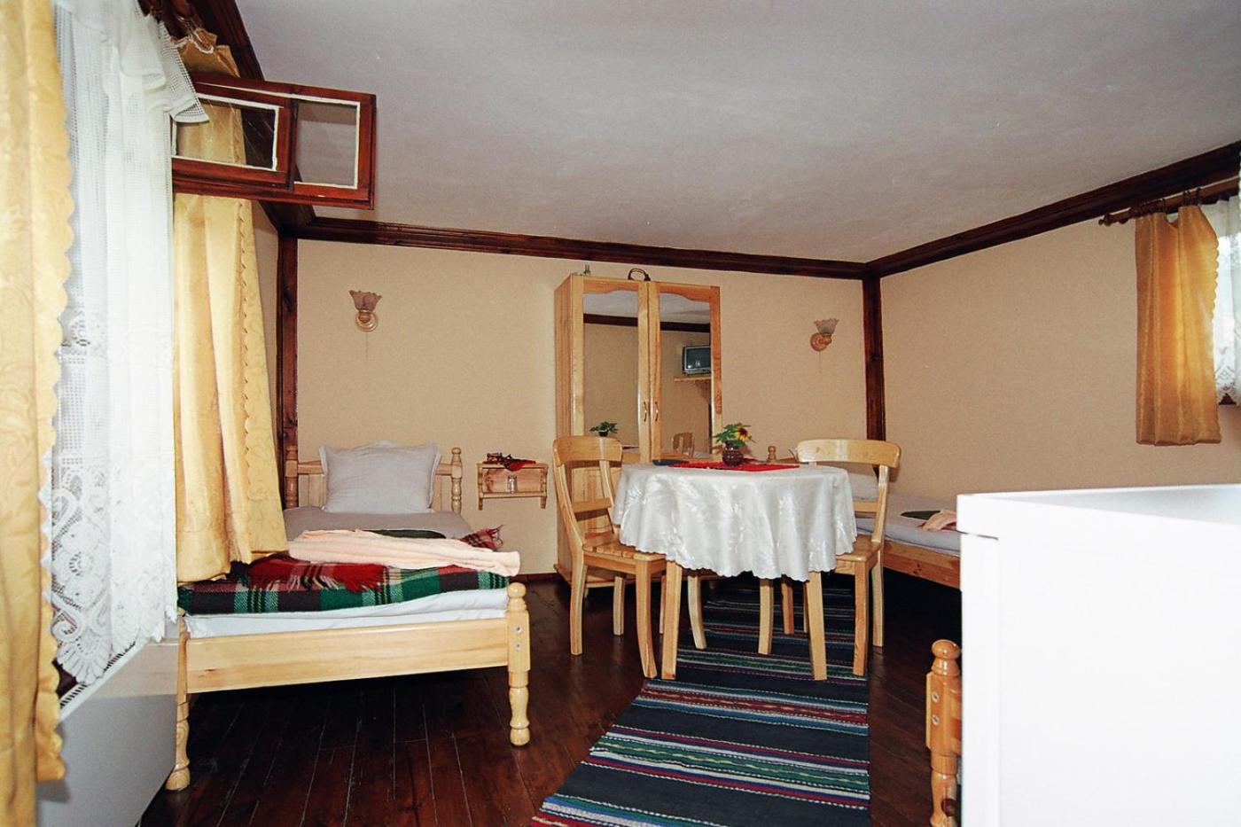 Family Room with Private Bathroom photo 1