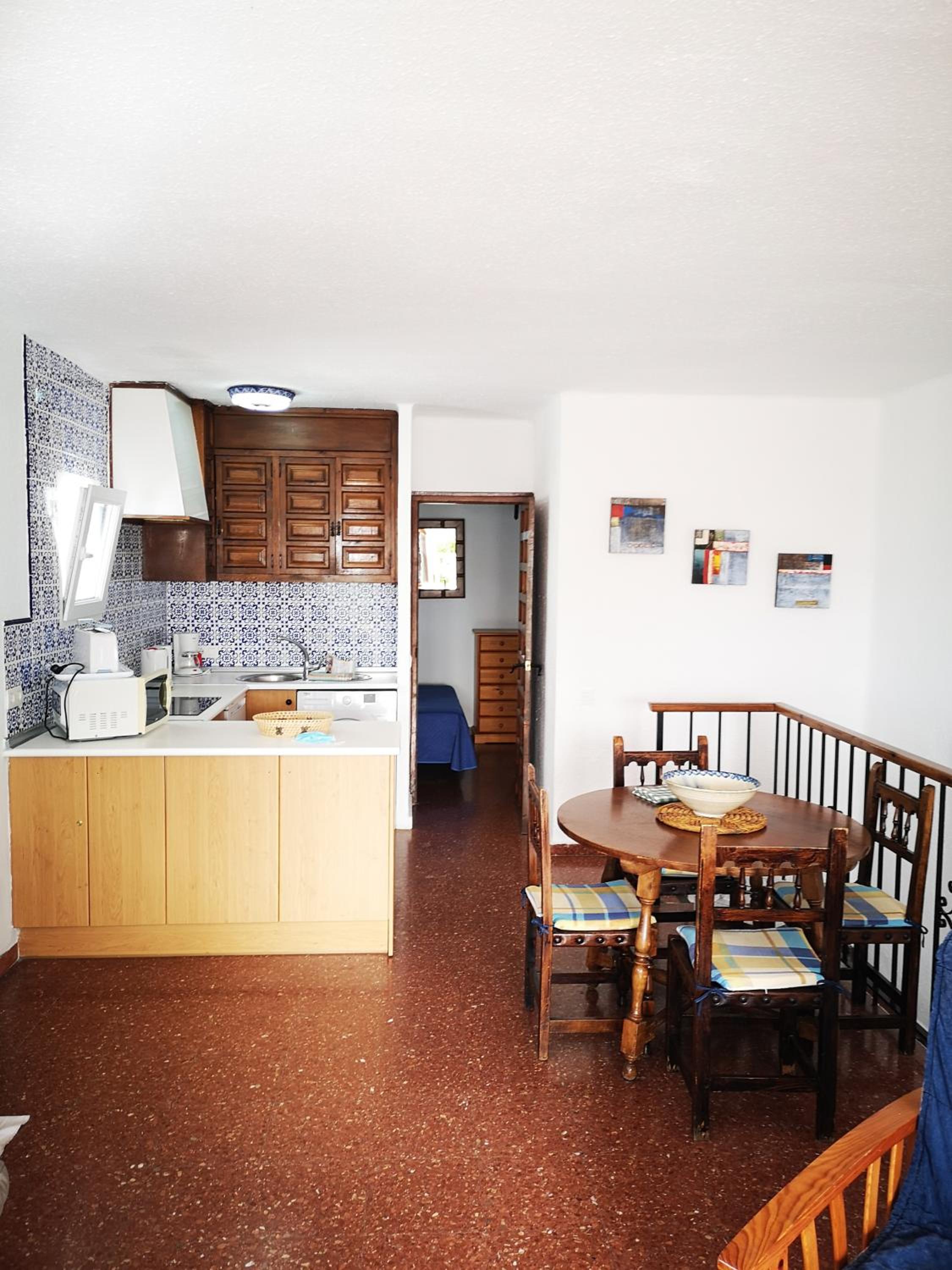 One-Bedroom Apartment (3 Adults) photo 3