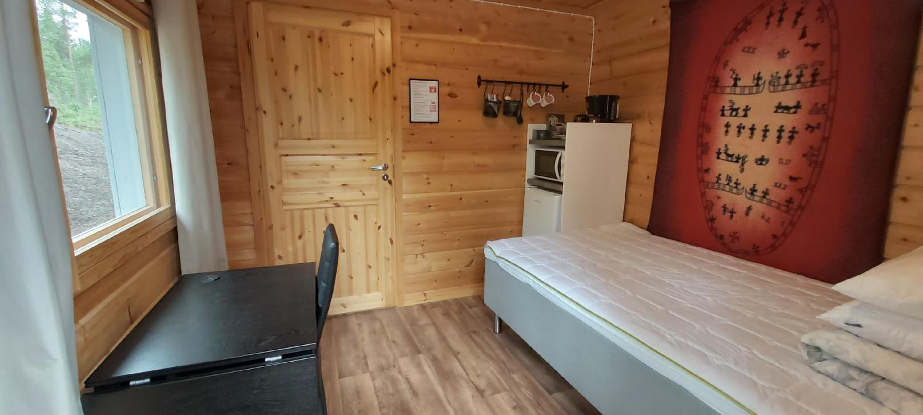 Single Room with Bathroom photo 1