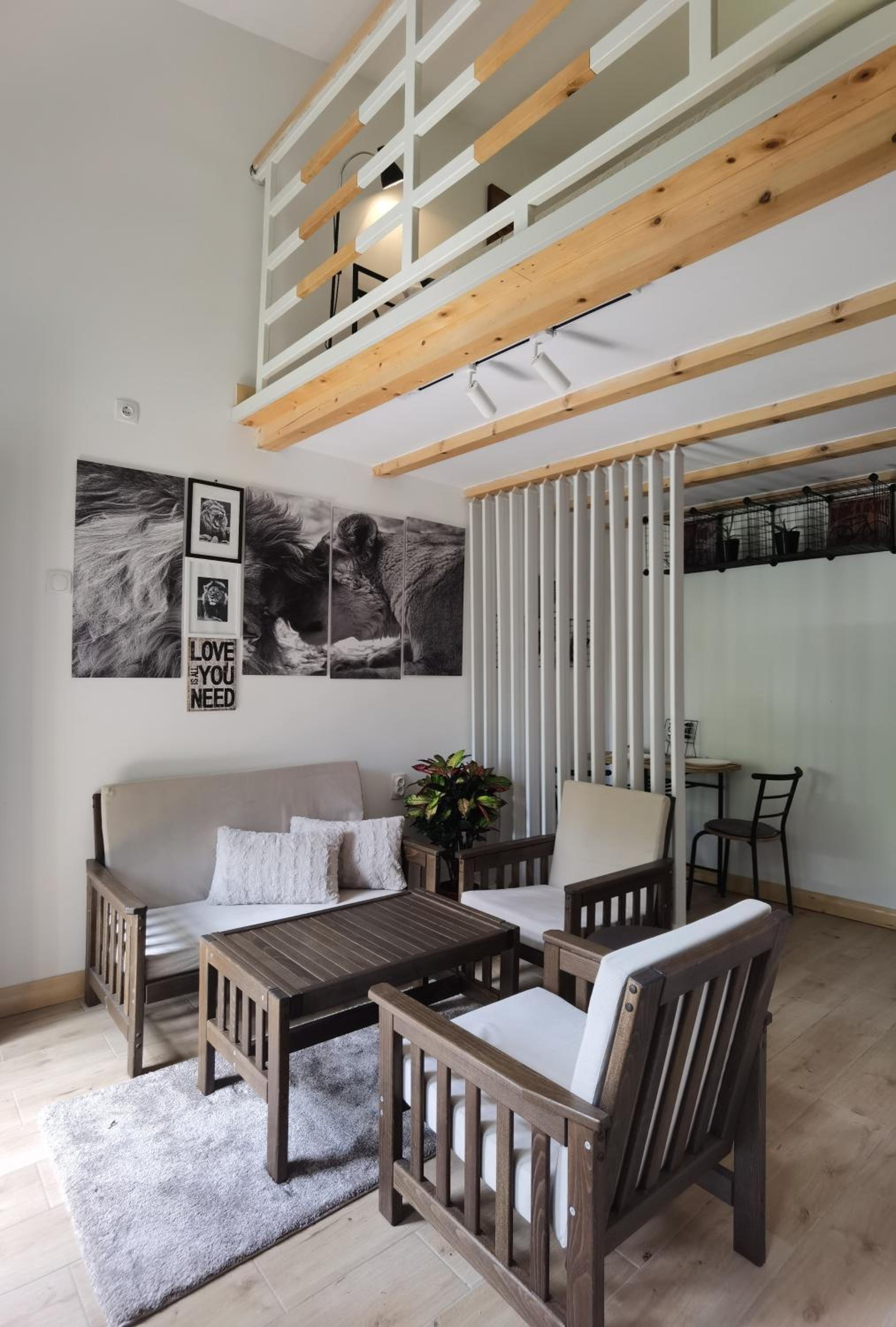 One-Bedroom Apartment